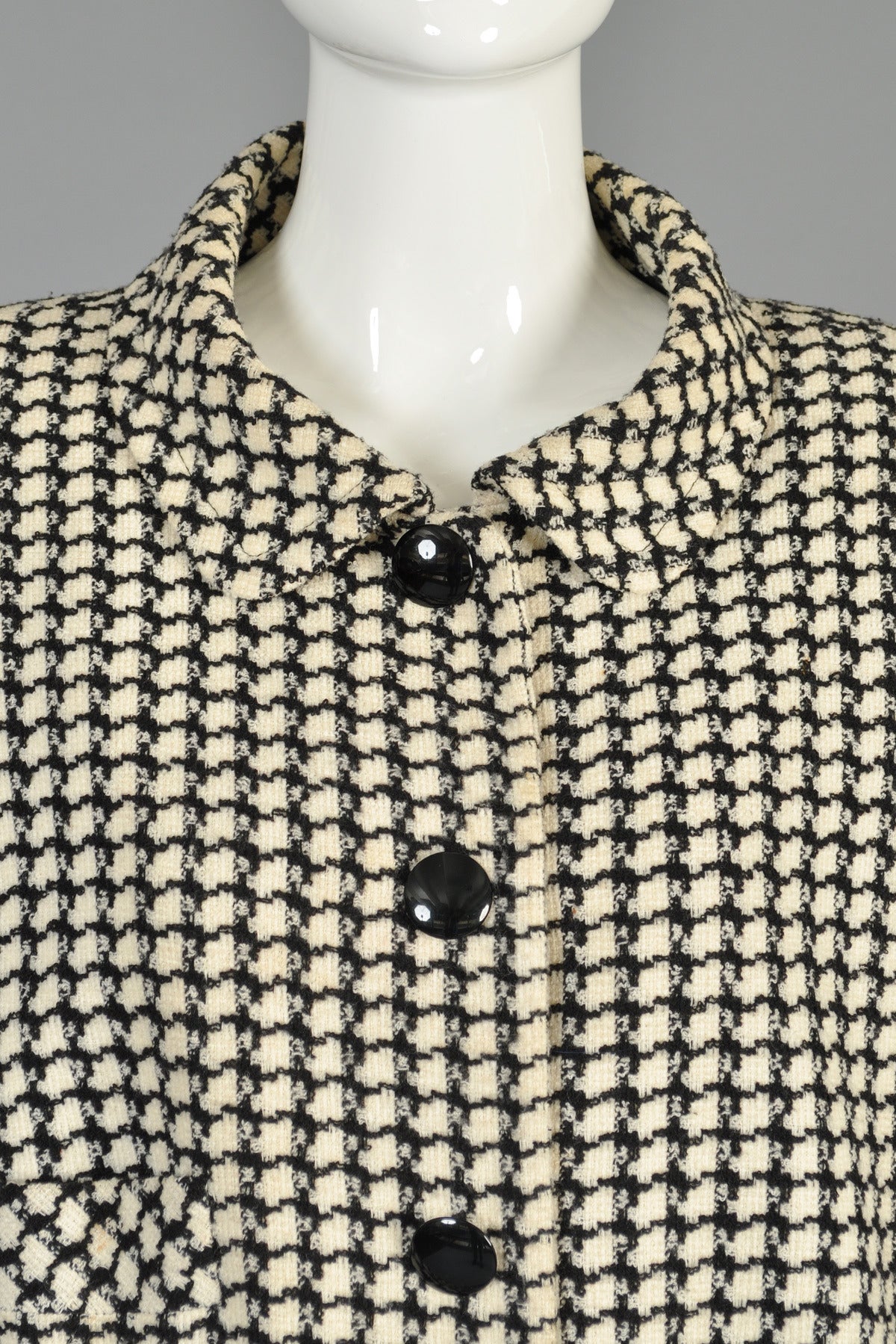 F/W 1993 Pierre Cardin Haute Couture Houndstooth Jacket with Vinyl Tie In Excellent Condition In Yucca Valley, CA