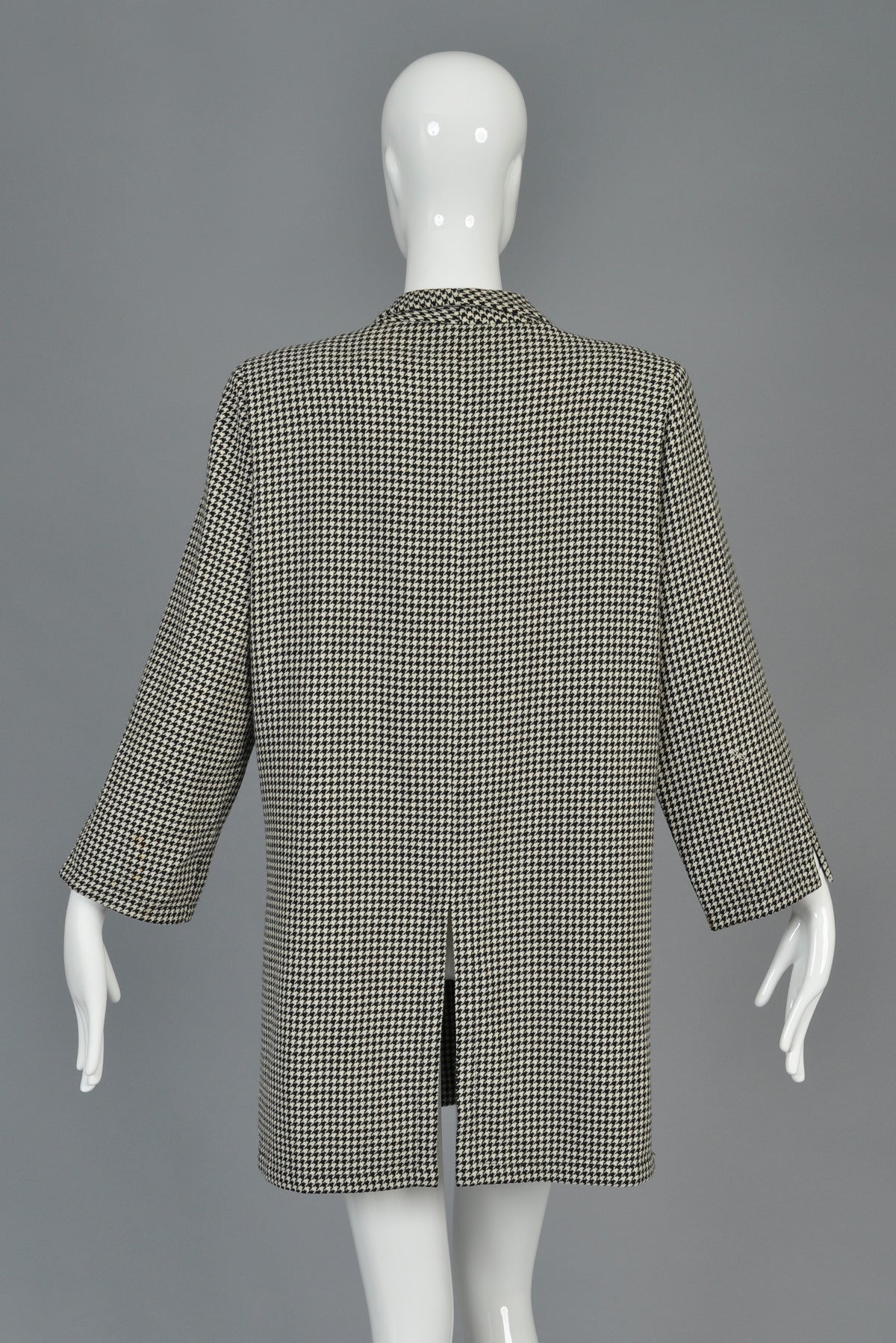 F/W 93 Pierre Cardin Haute Couture Houndstooth Vinyl Tie Jacket For Sale 3
