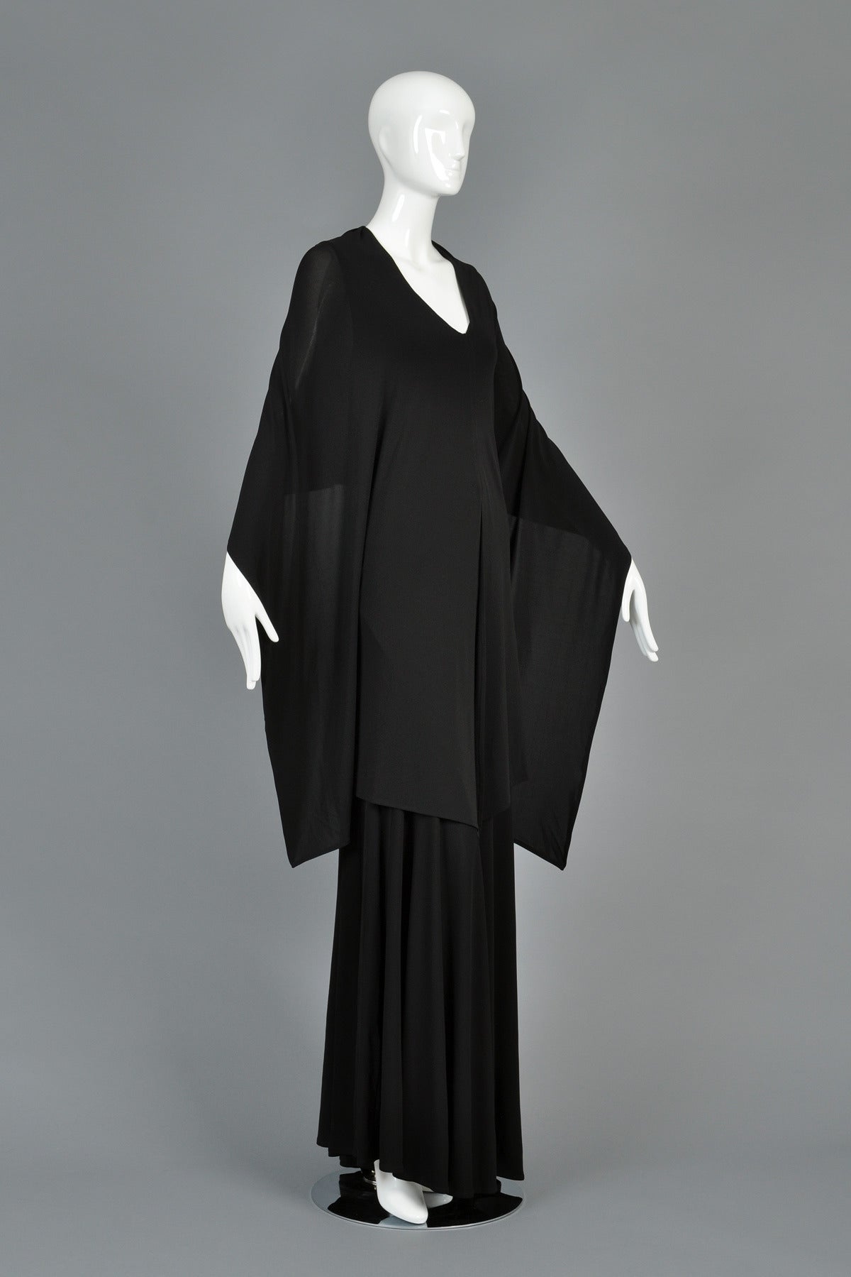 Recent Eun Hwa Caped Jersey Maxi Dress In Excellent Condition In Yucca Valley, CA