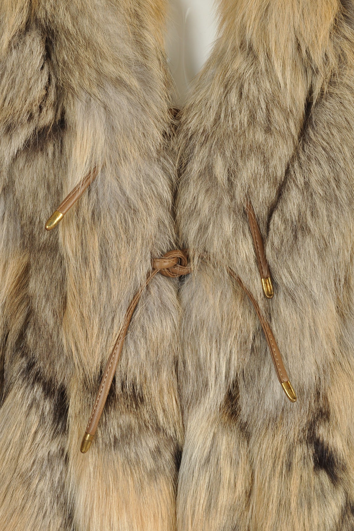 Golden Island Fringed Fox Tail Fur Gilet 1