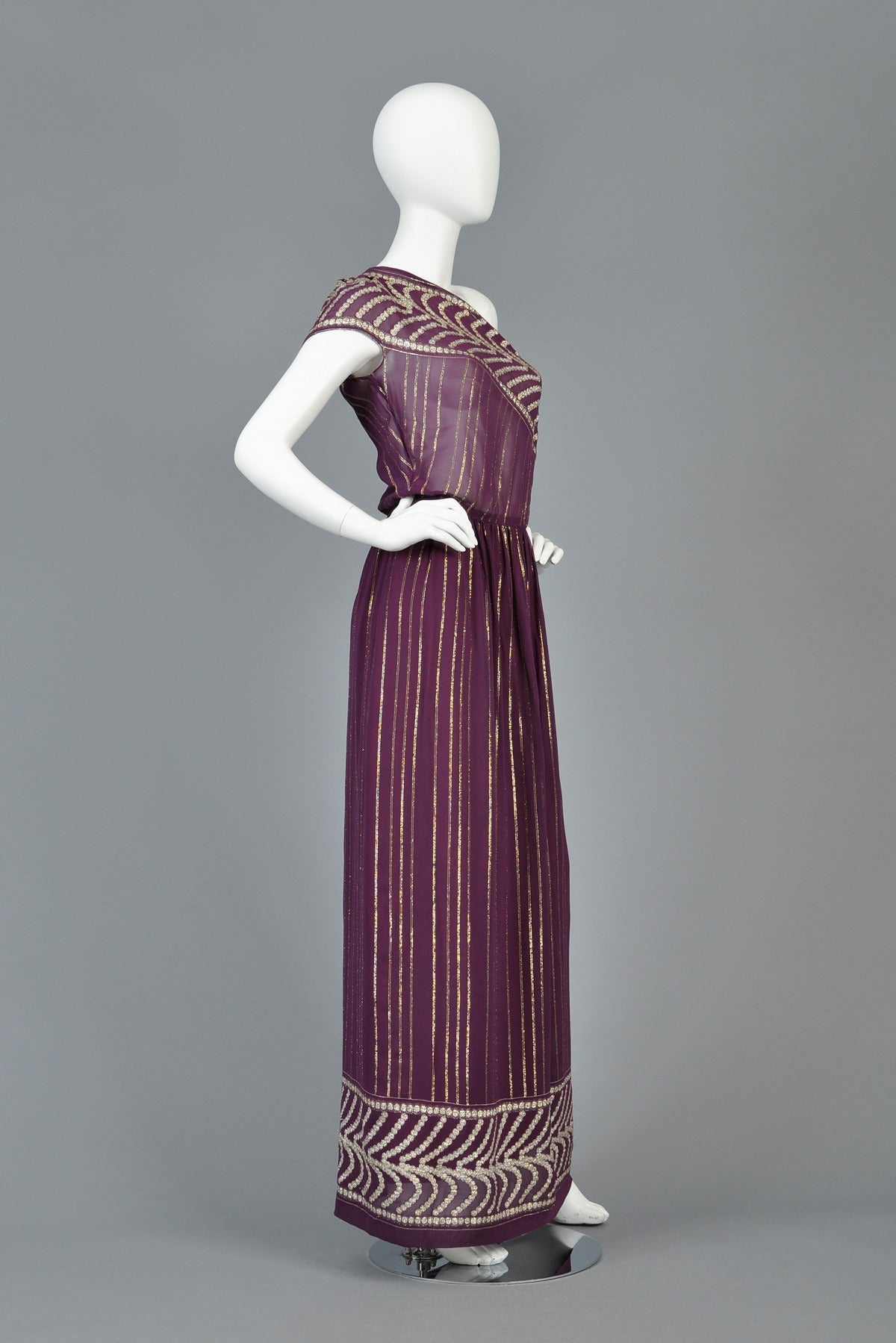 1970's Grecian Inspired Metallic Gauze One Shouldered Gown For Sale 2