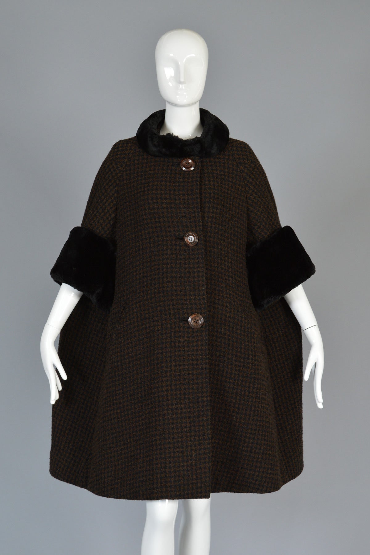 1950's Checked Wool + Sheared Beaver Swing Coat In Excellent Condition In Yucca Valley, CA