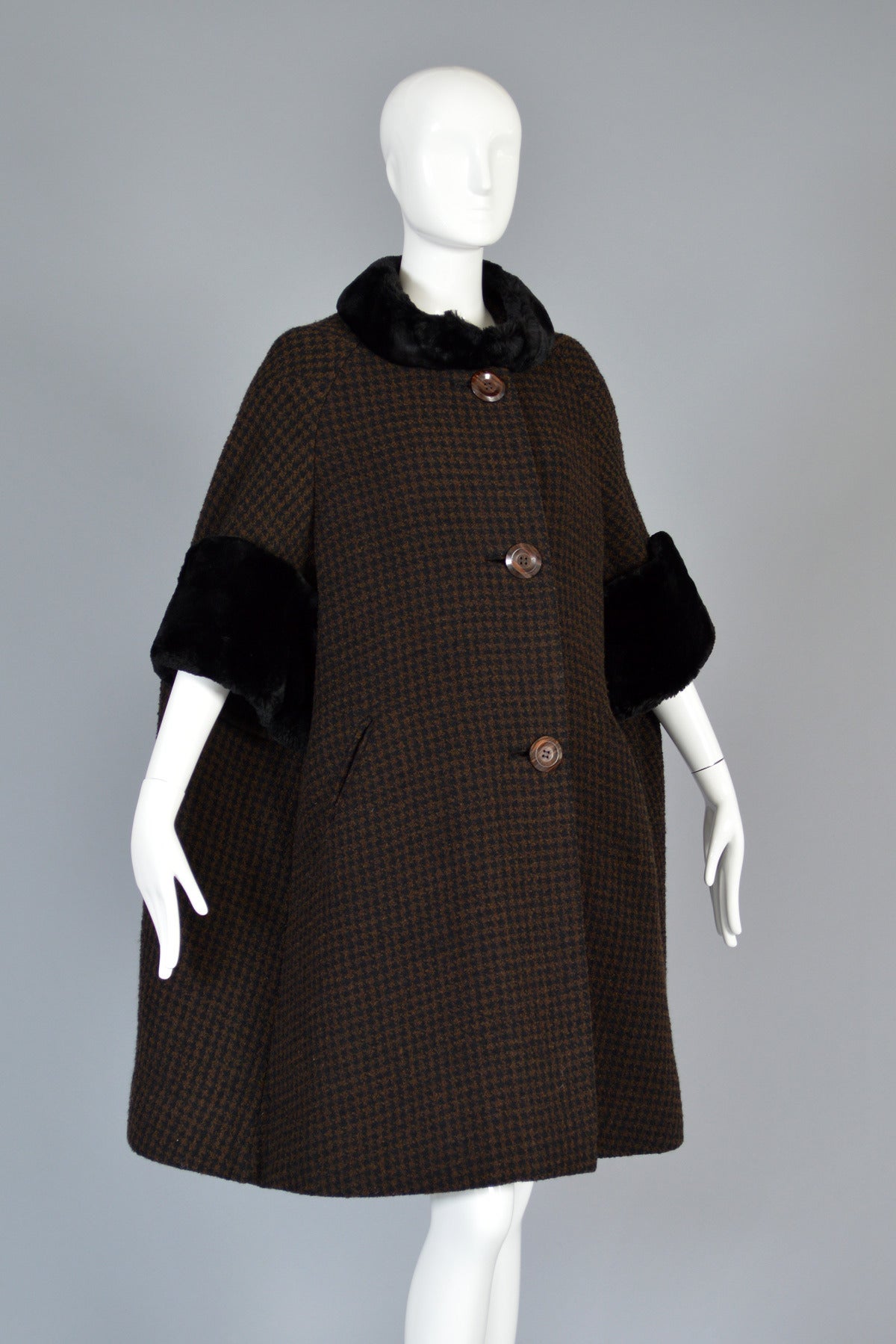 1950's Checked Wool + Sheared Beaver Swing Coat 4