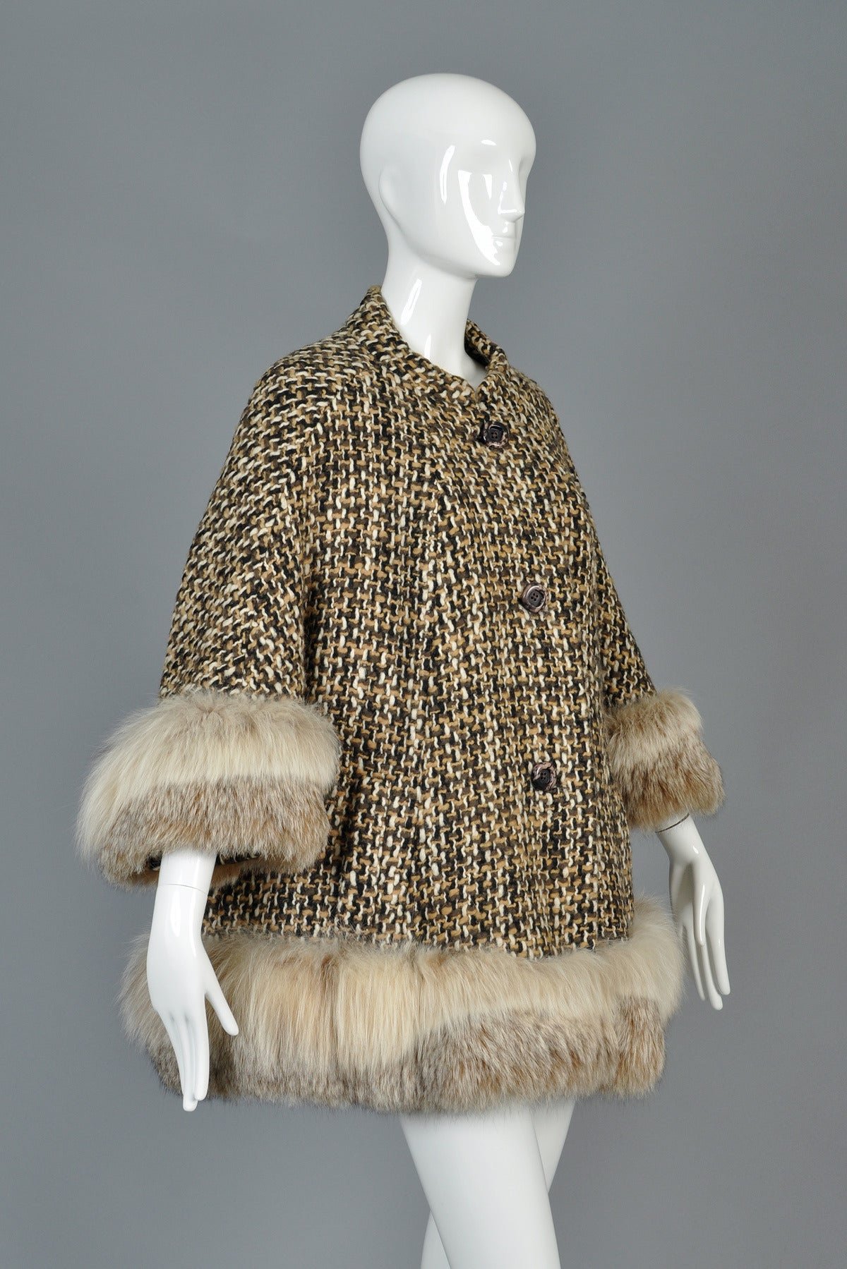 1960s Cropped Tweed Swing Coat with Lynx Fur Trim 2