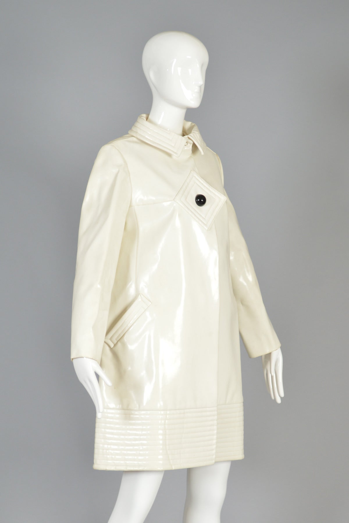 Women's Iconic Pierre Cardin 1969 Space Age Vinyl Rain Coat