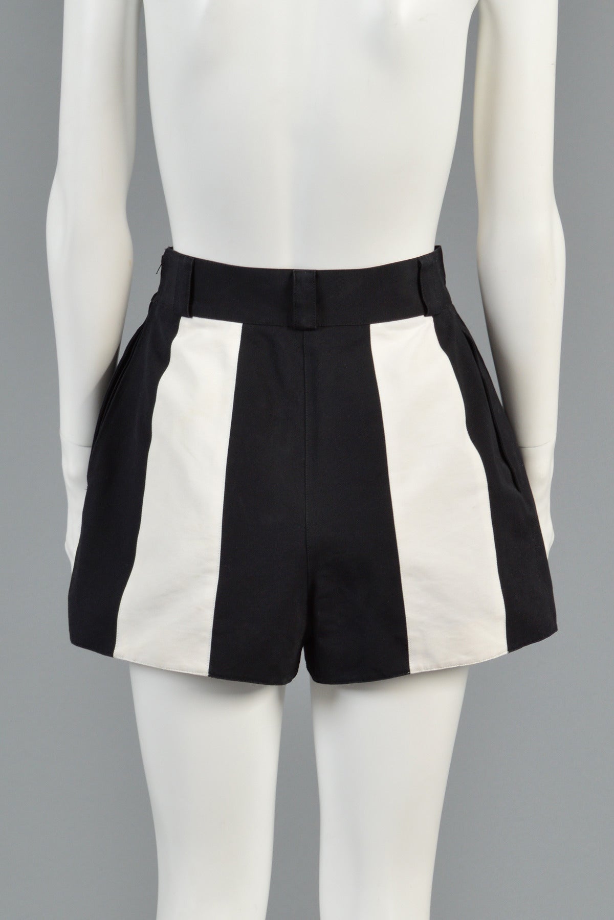 Claude Montana Black + White Colorblock Shorts For Sale 3