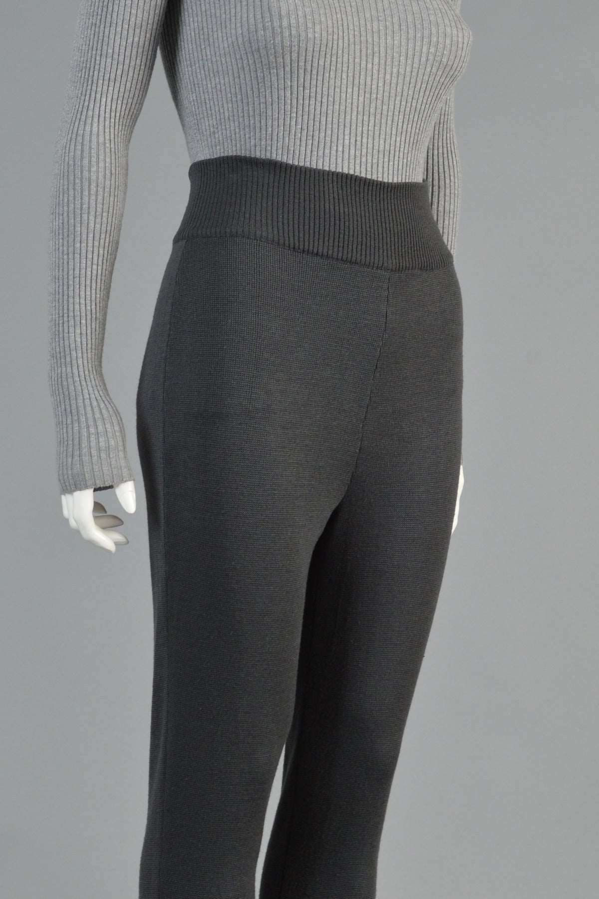 Women's Claude Montana High Waisted Knit Wool Legging Pants For Sale