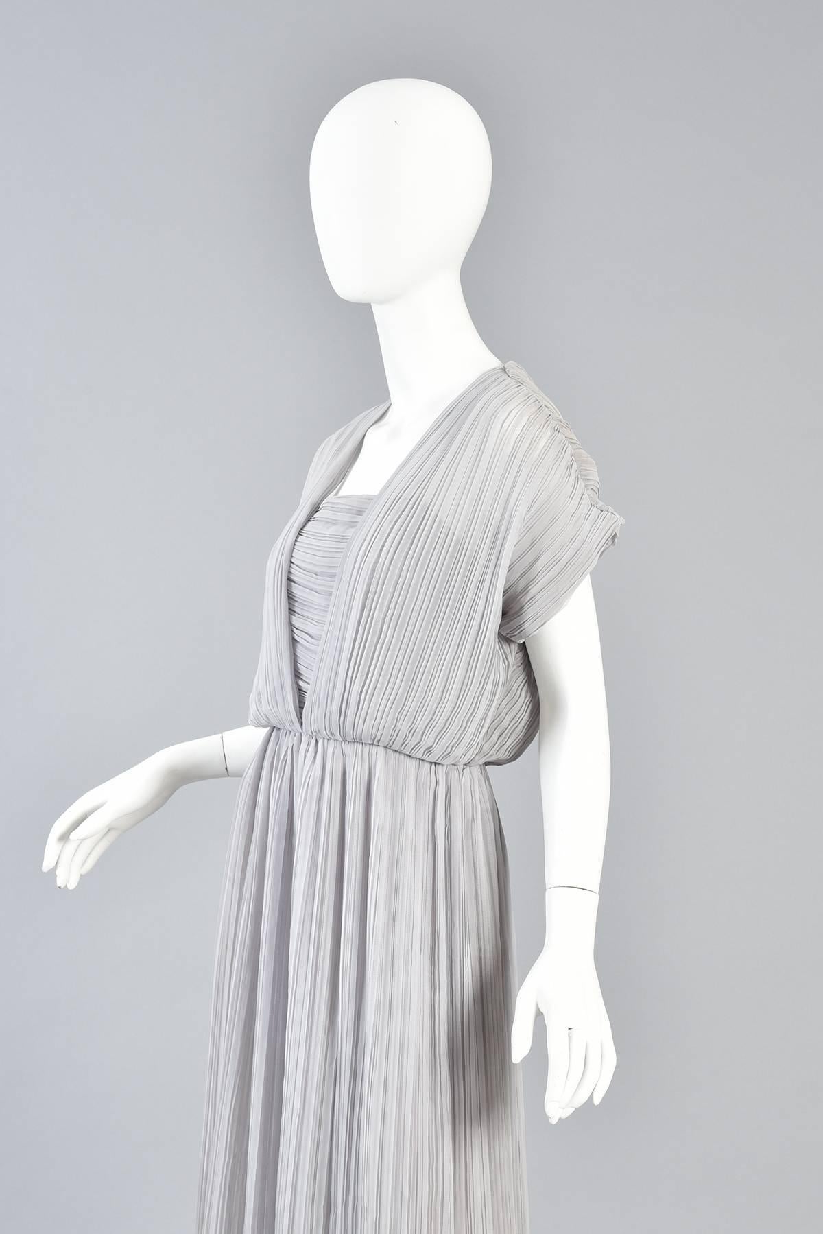 Victor Costa Dove Grey Grecian Pleated Evening Gown For Sale 2