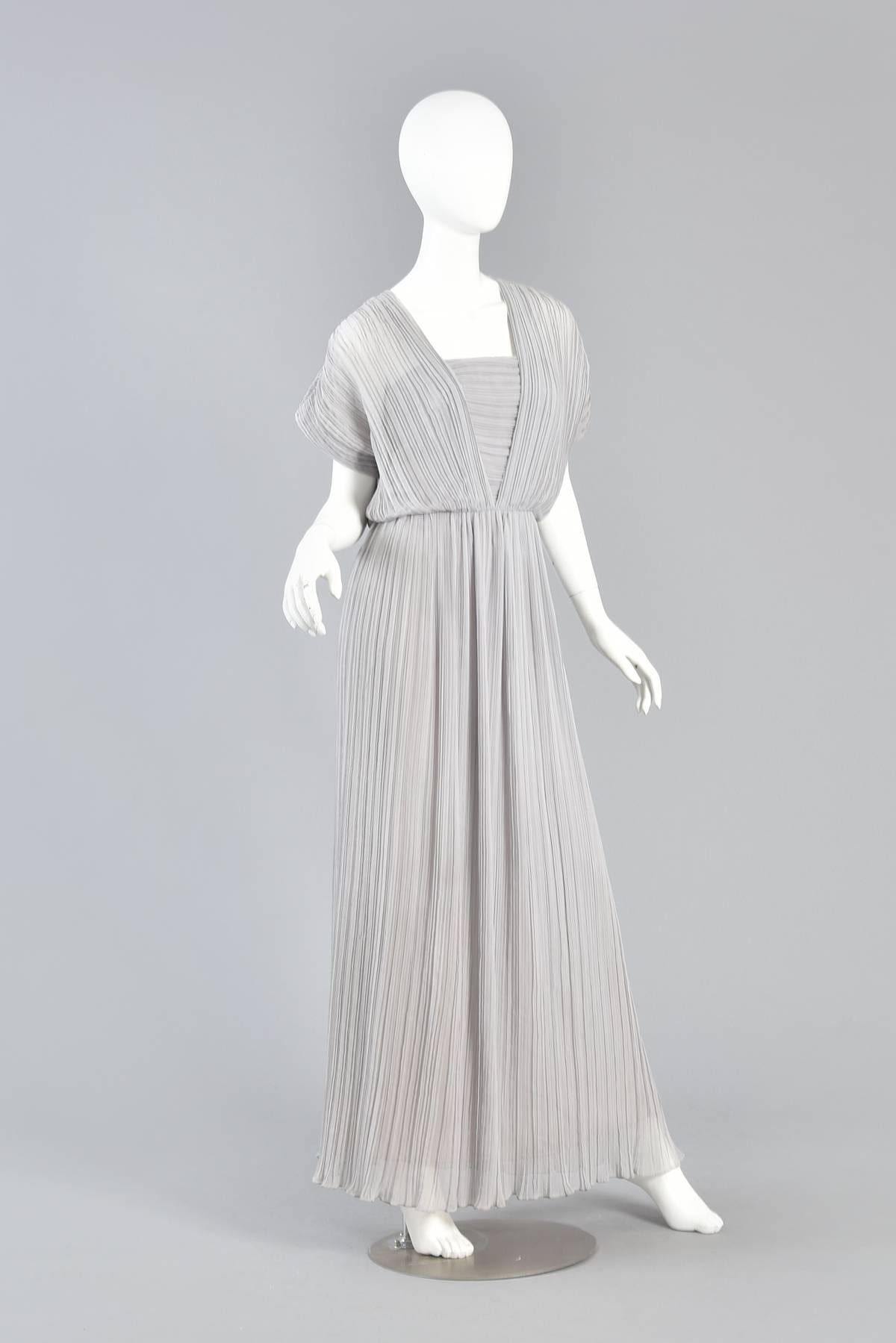 Women's Victor Costa Dove Grey Grecian Pleated Evening Gown For Sale