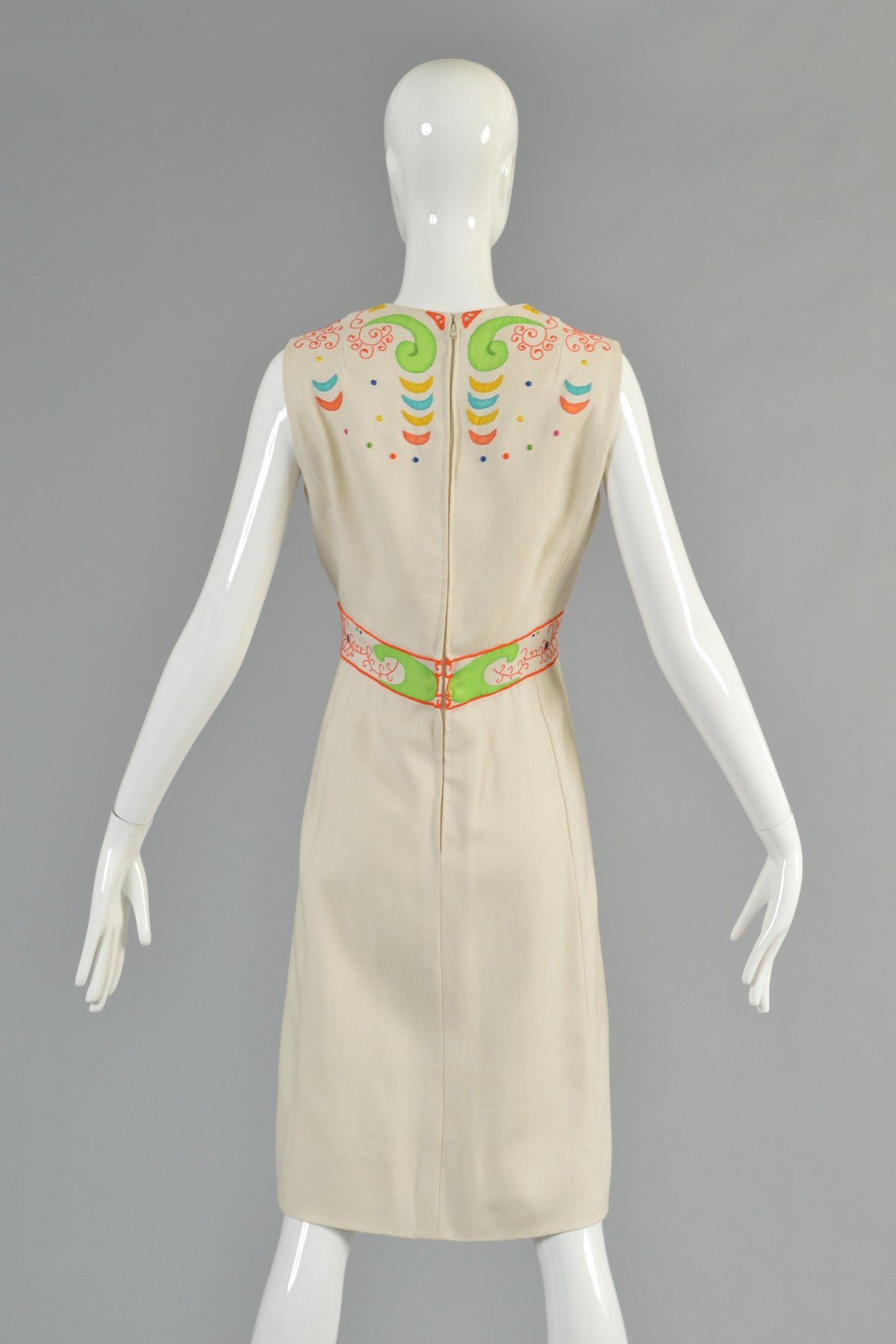 1960's Marc Bohan for Dior New York Embroidered Cutwork Shift Dress For Sale 3