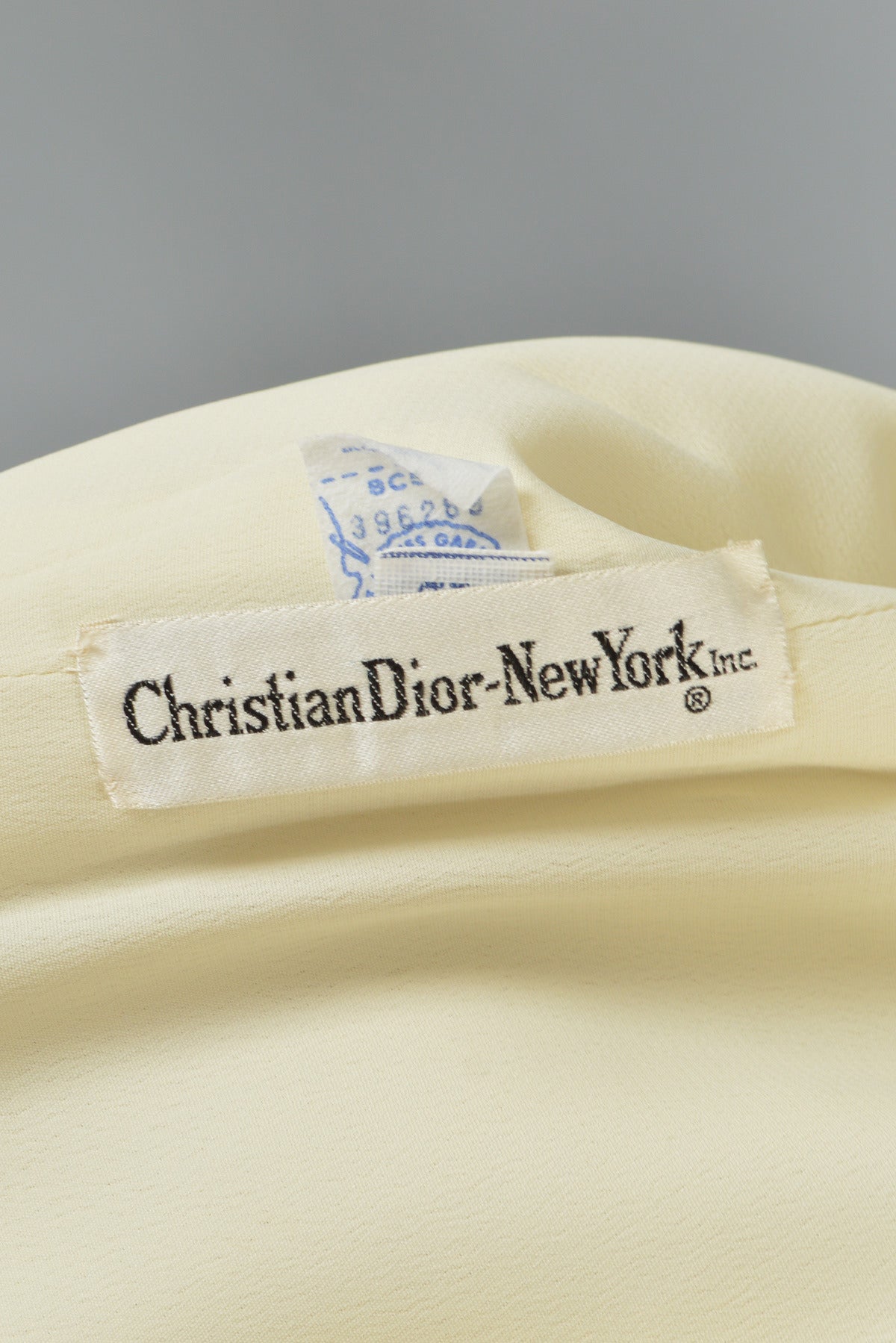 1960's Marc Bohan for Dior New York Embroidered Cutwork Shift Dress For Sale 5