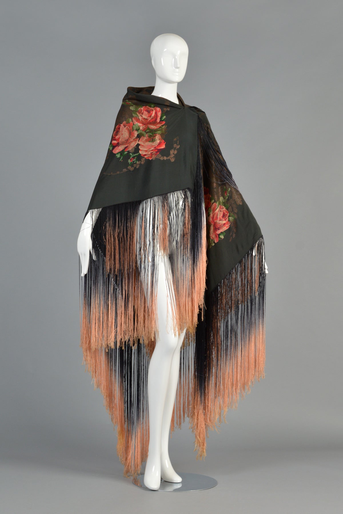 Women's 1920s Silk Lamé Floral Piano Shawl with Fringe For Sale