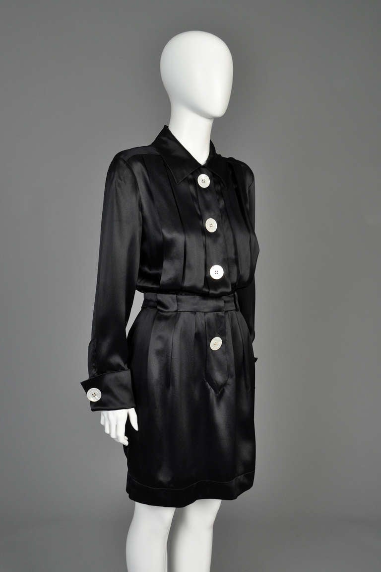 Women's Chanel Giant Button Pleated Silk Dress