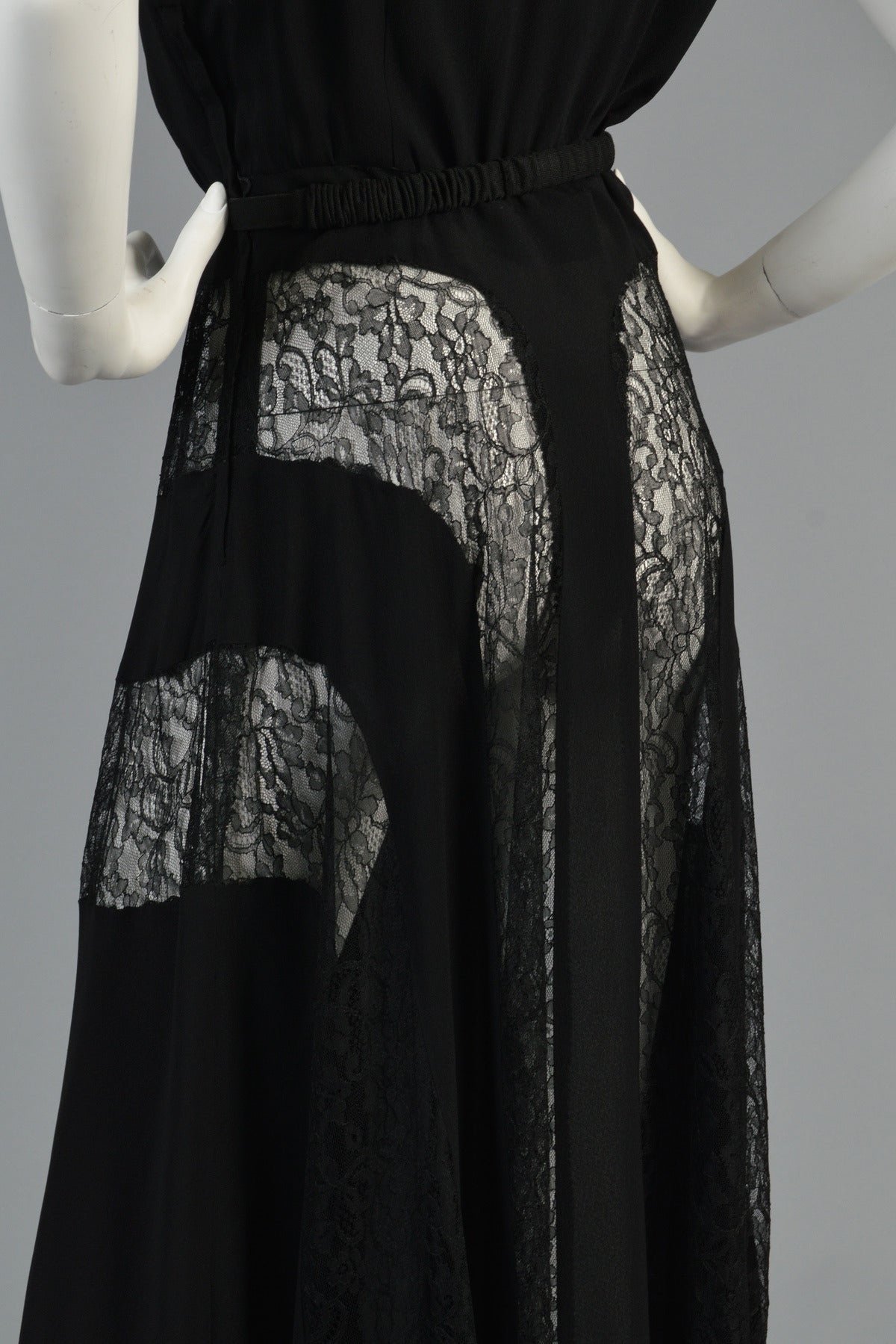 1940s Black Rayon Crepe + Lace Insert Panel Evening Gown For Sale 4