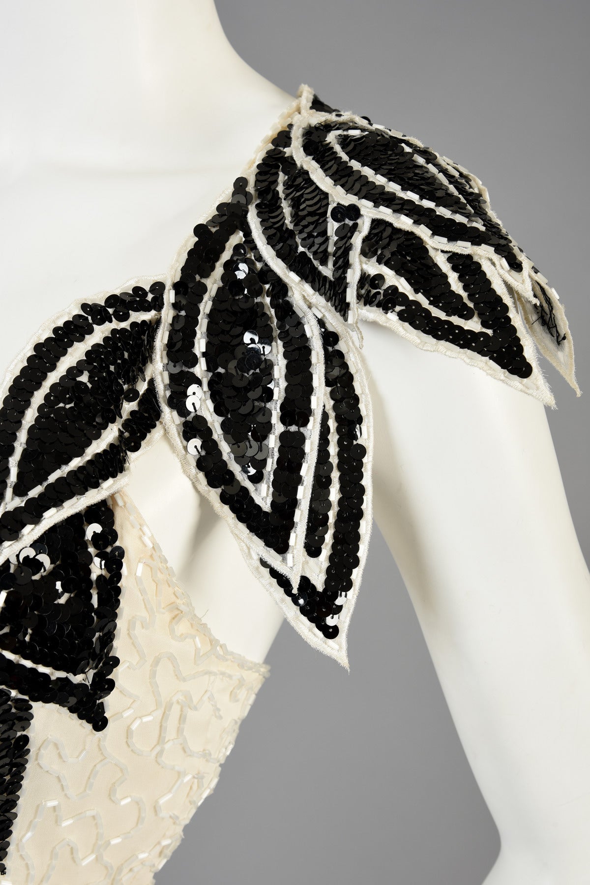 Lillie Rubin Black and White Beaded Gown with Architectural Leaves For Sale 2