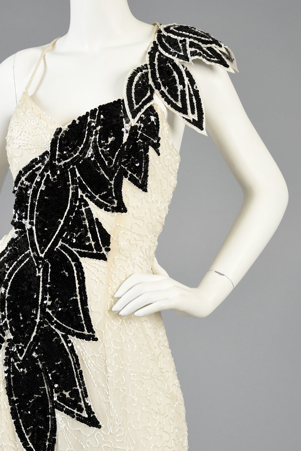 Lillie Rubin Black and White Beaded Gown with Architectural Leaves In Excellent Condition For Sale In Yucca Valley, CA