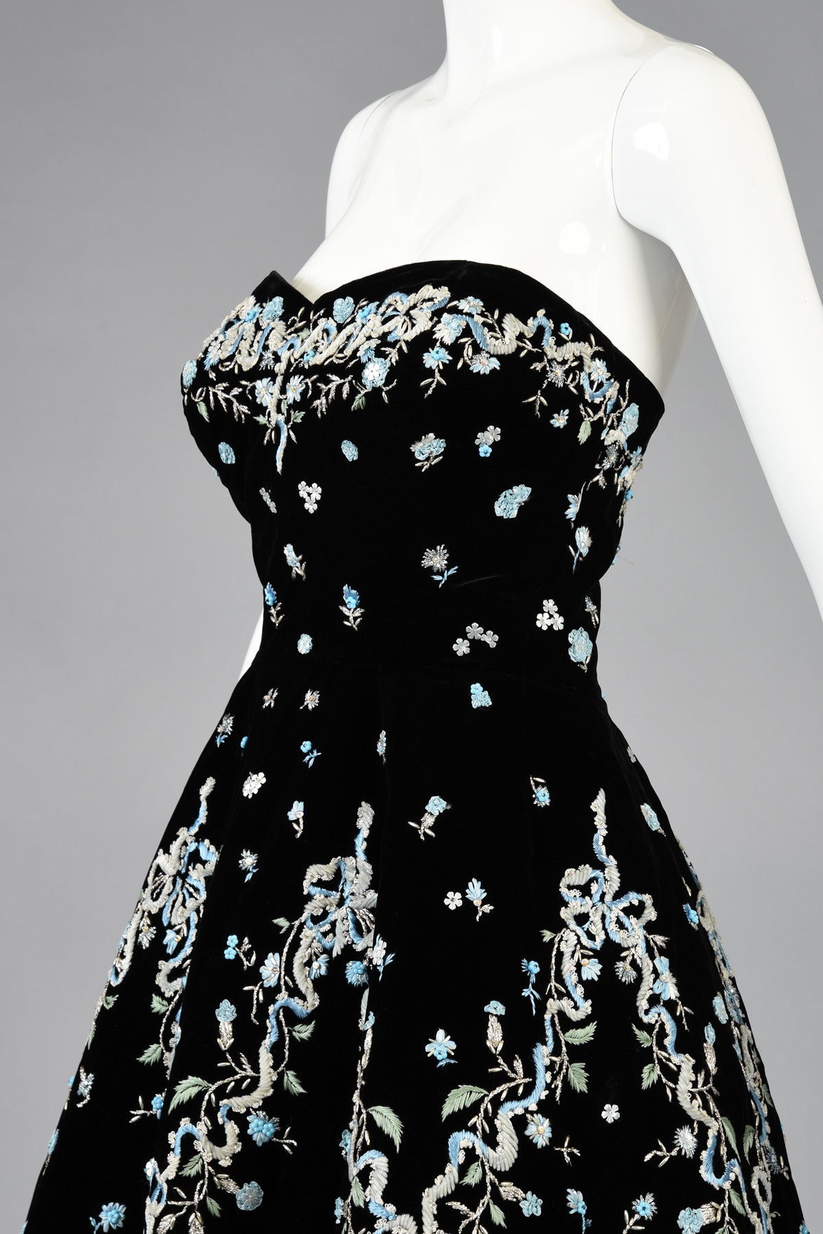 Black 1957 Pierre Balmain Haute Couture Cocktail Dress with Lesage Embroidery For Sale