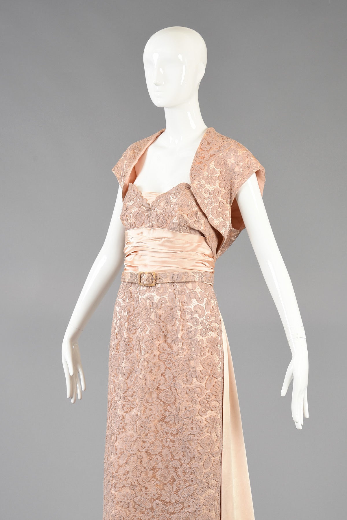 Circa 1952 Pierre Balmain Demi Couture Lace Evening Gown with Train For Sale 2