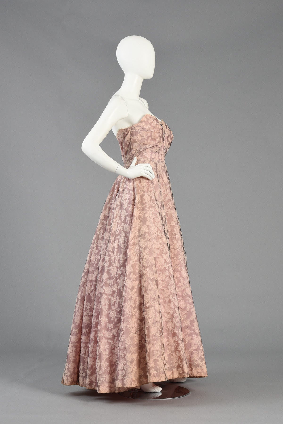 1950's Nettie Rosenstein Lace Evening Gown For Sale 3