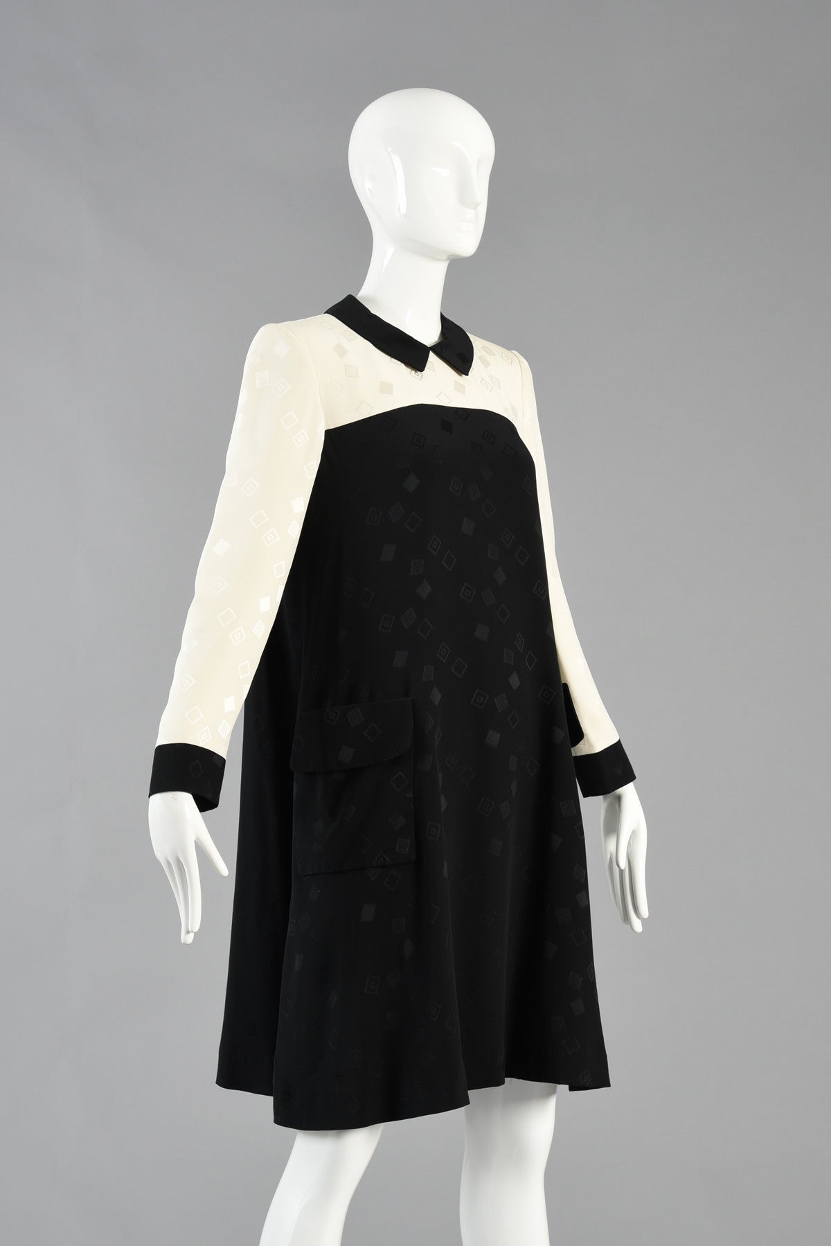 David Hayes Black + White Silk Tuxedo Tent Dress For Sale 1