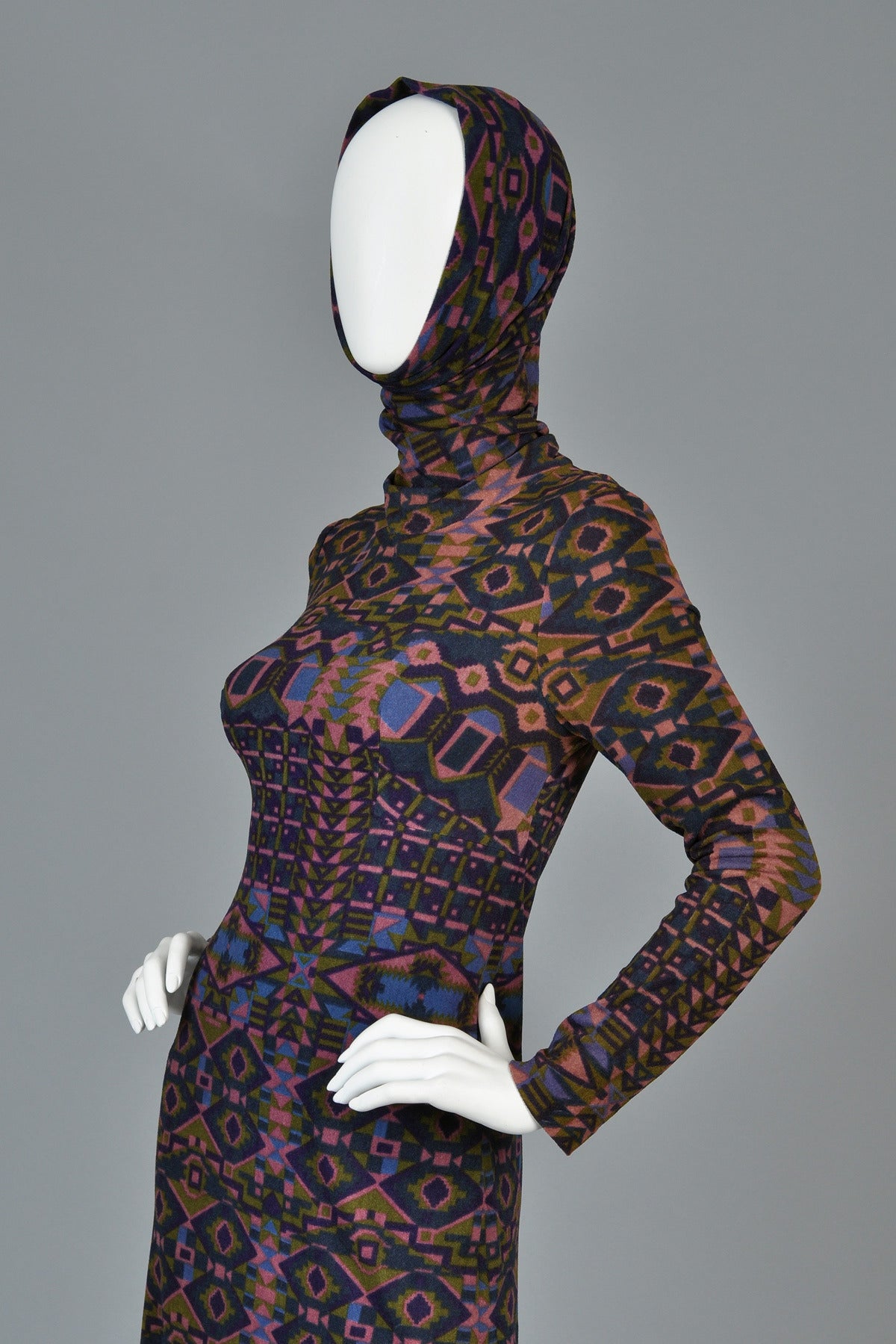 1969 Janice Wainwright Graphic Dress with Snood 1