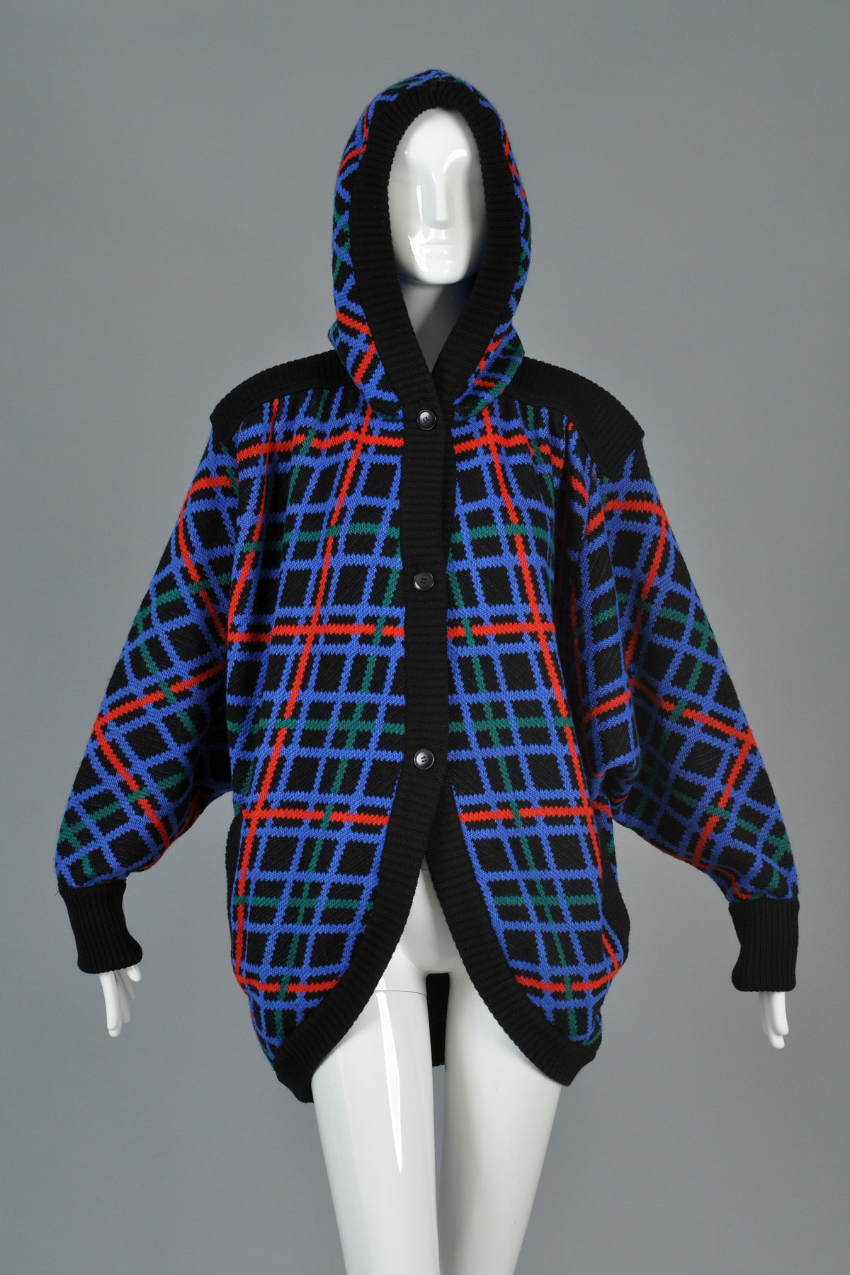 Yves Saint Laurent 1980s Plaid Hooded Knit Cocoon Jacket In Excellent Condition In Yucca Valley, CA