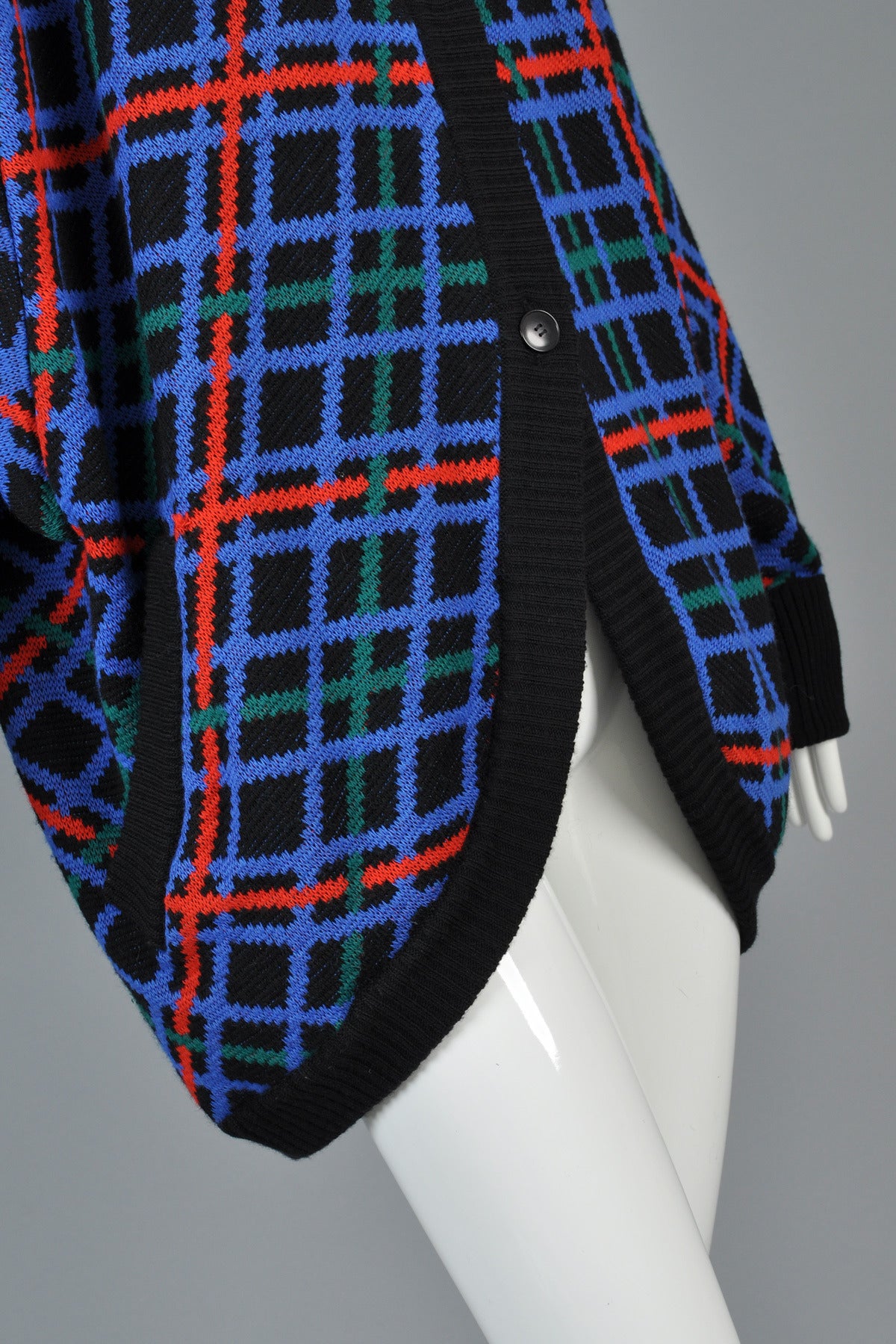 Yves Saint Laurent 1980s Plaid Hooded Knit Cocoon Jacket 4