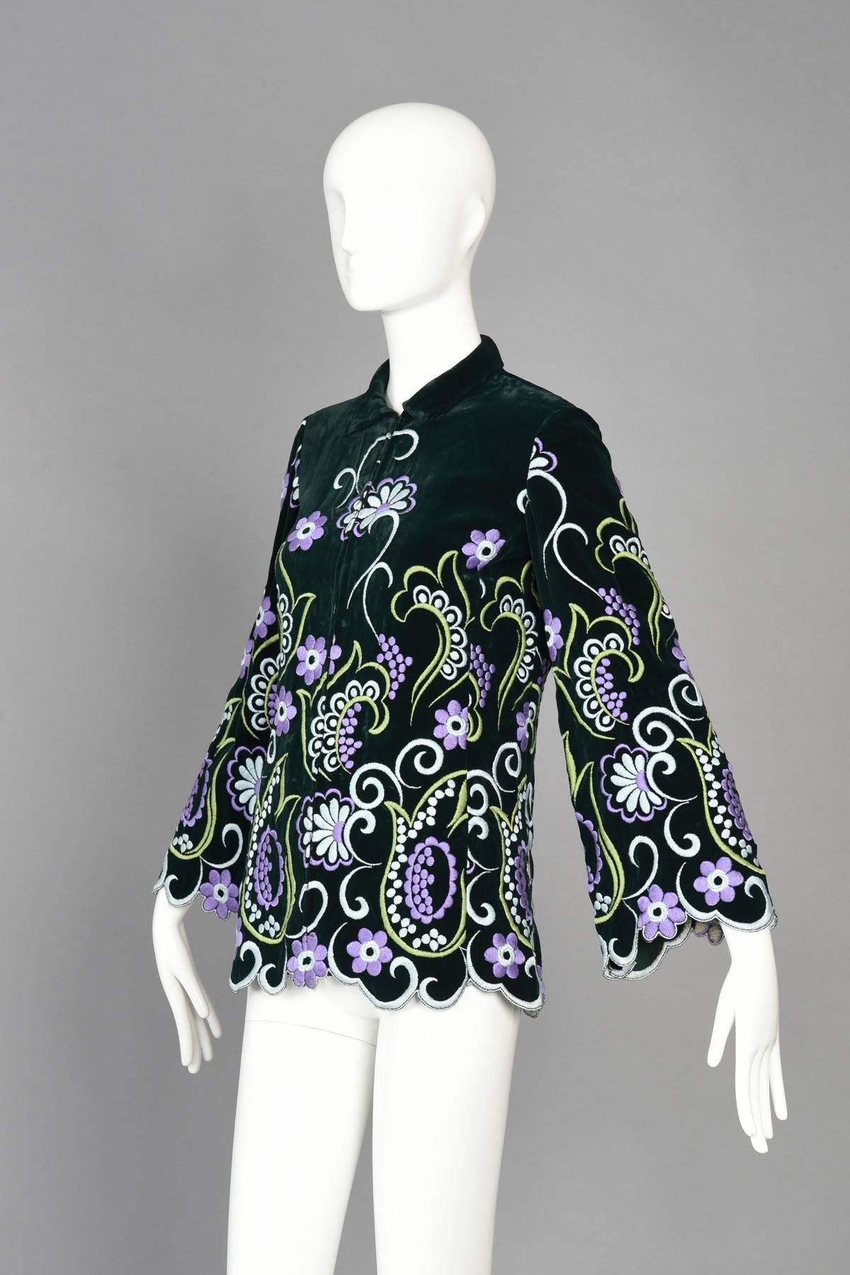 1960's Valentino Floral Embroidered Scalloped Velvet Top / Jacket 3