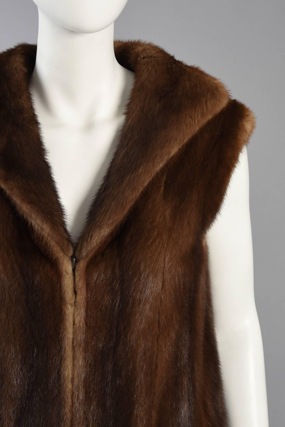 Women's Excellent Neiman Marcus Cropped Mink Fur Gilet / Vest