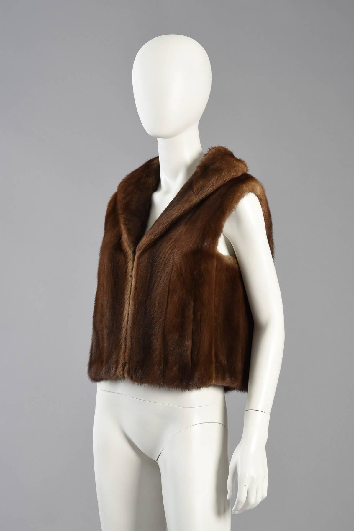 Excellent Neiman Marcus Cropped Mink Fur Gilet / Vest 1