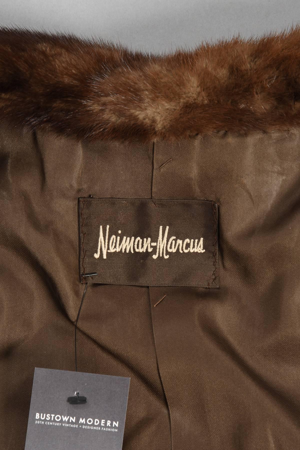 Excellent Neiman Marcus Cropped Mink Fur Gilet / Vest 6
