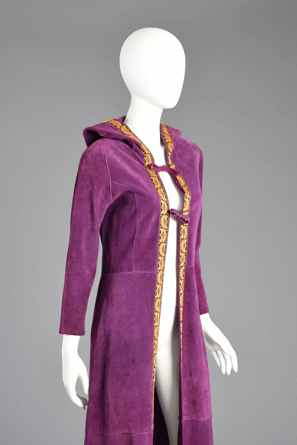 1960s Bohemian Purple Suede Hooded Jacket with Tapestry Trim For Sale 4