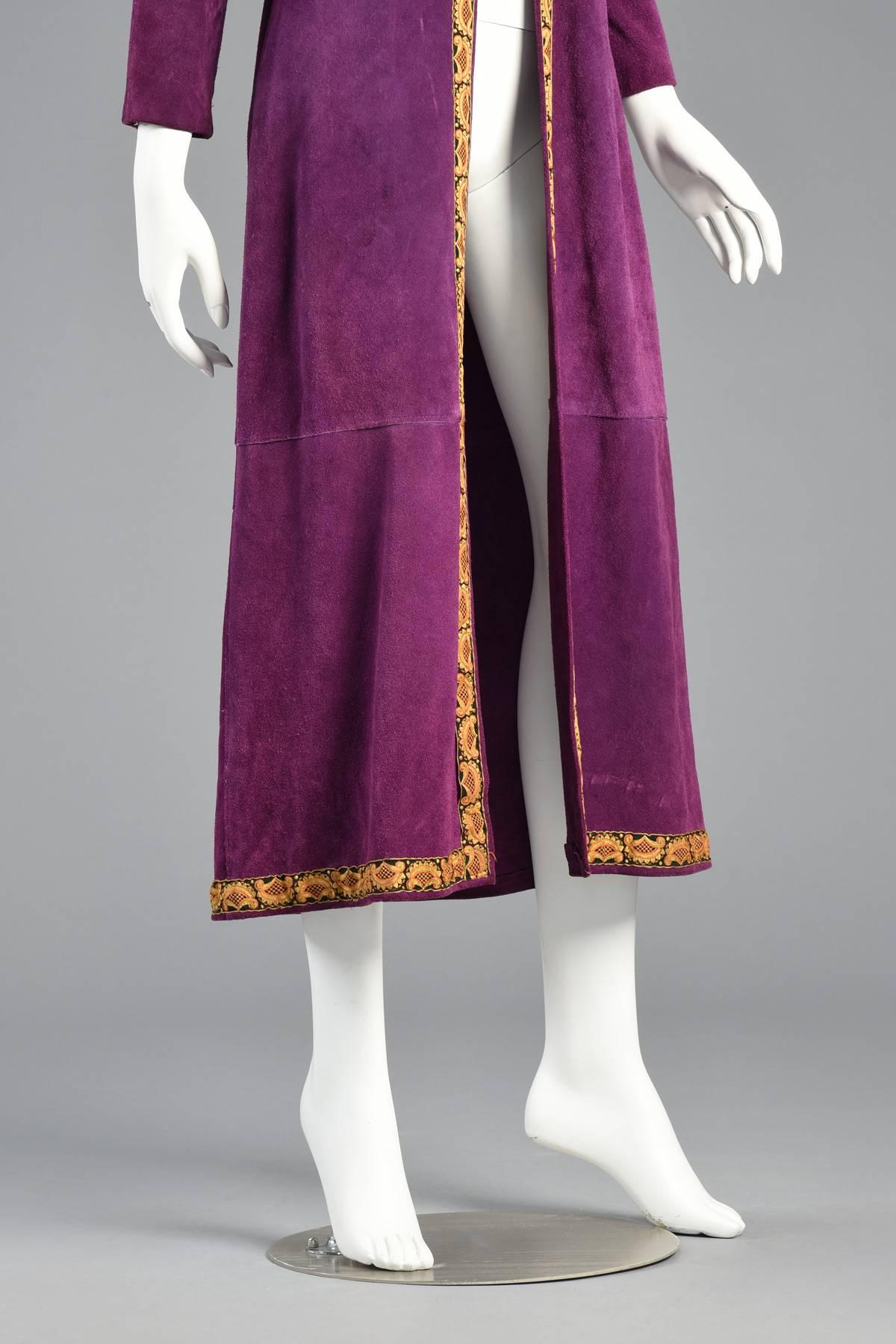 1960s Bohemian Purple Suede Hooded Jacket with Tapestry Trim For Sale 5