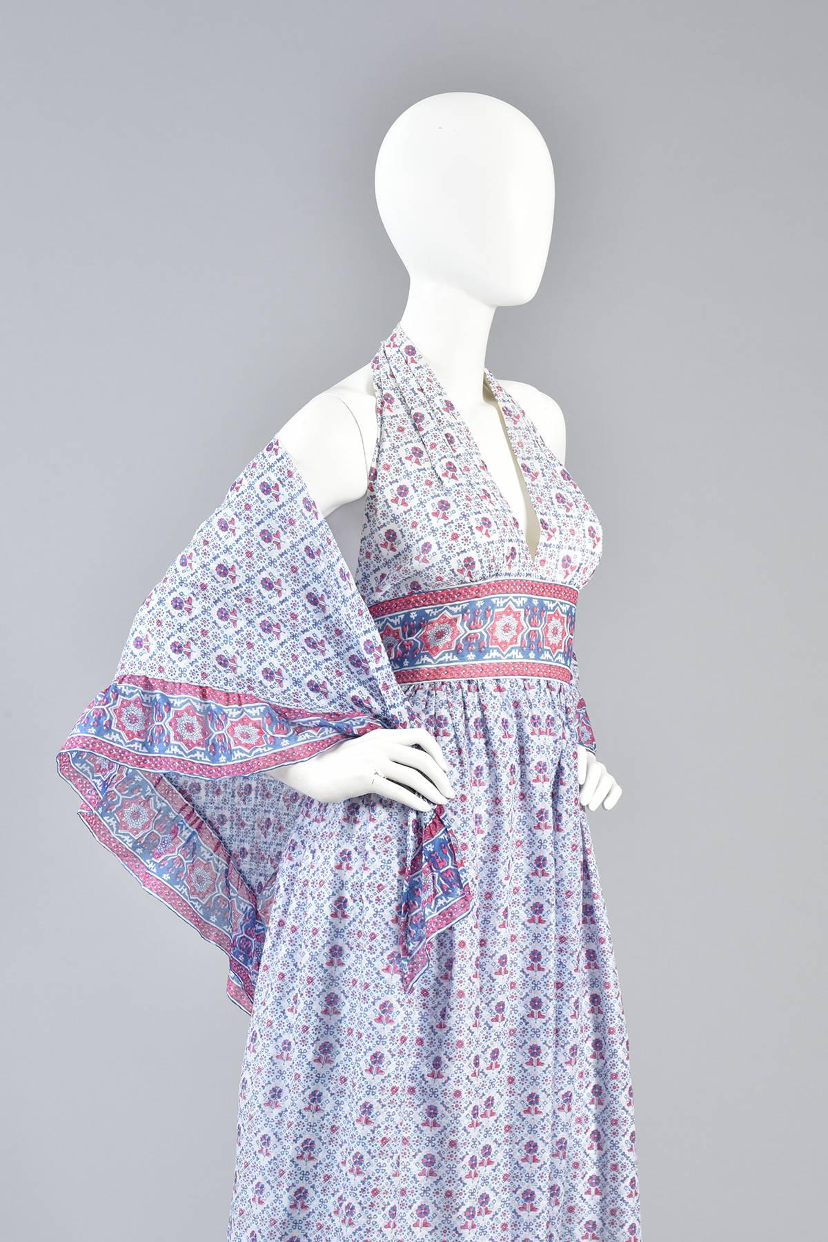 Lovely 1970s Ethnic India Print Backless Cotton Halter Dress with Scarf  For Sale 5