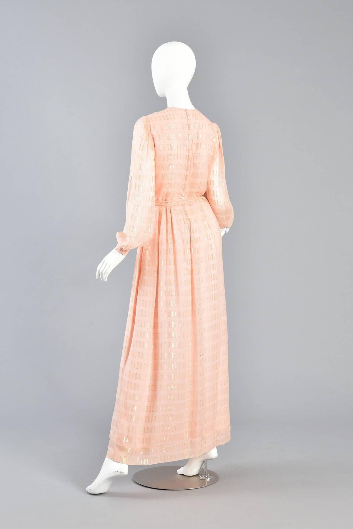 1960s Nat Kaplan Couture Peach Silk Dress with Gold Lurex Threads Throughout For Sale 3