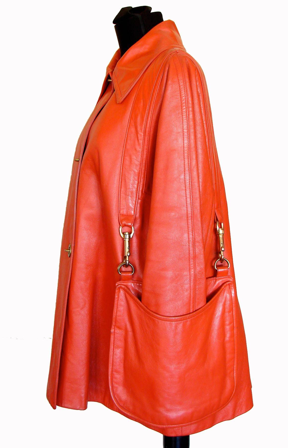 Bonnie Cashin for Sills Orange Leather Jacket Attached Hobo Bag Purse 1960s In Excellent Condition In Port Saint Lucie, FL