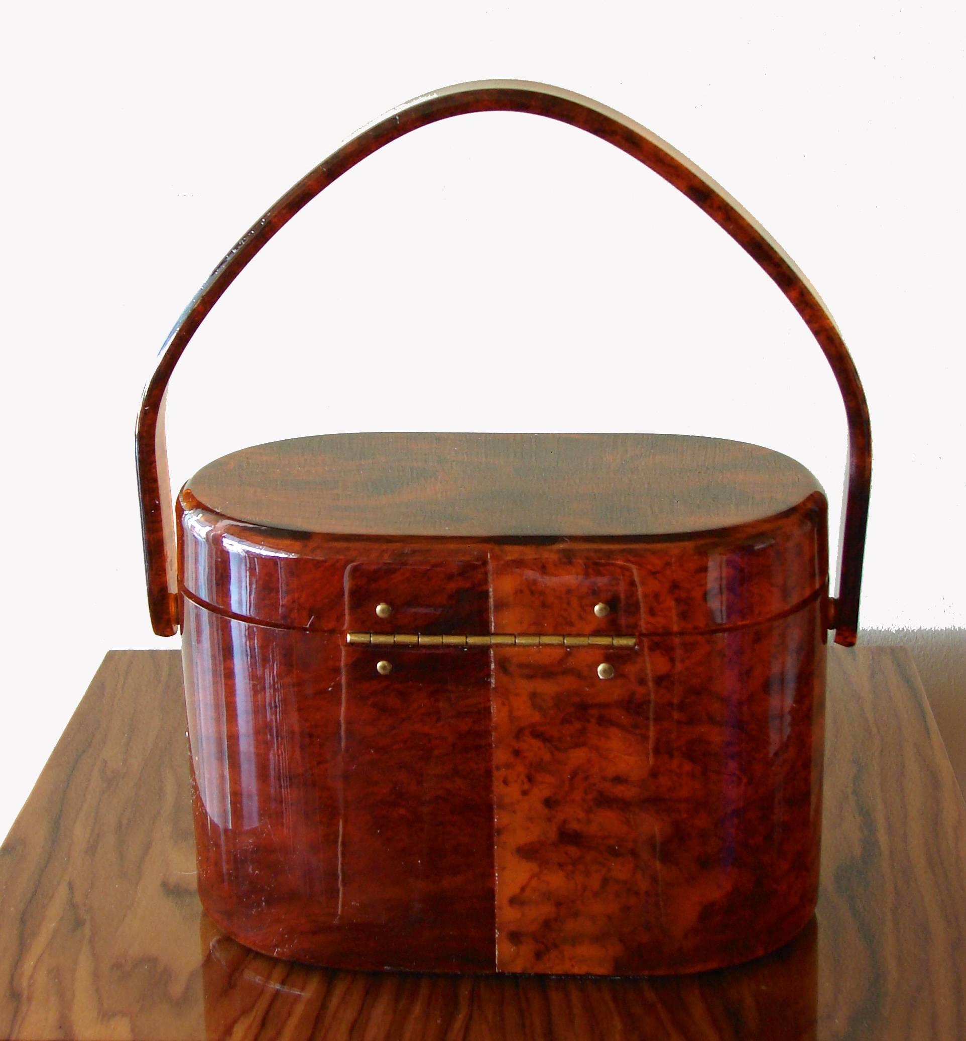 50s Wilardy Art Deco Handbag Top Handle Tortoise Purse with Decorative Lock   1