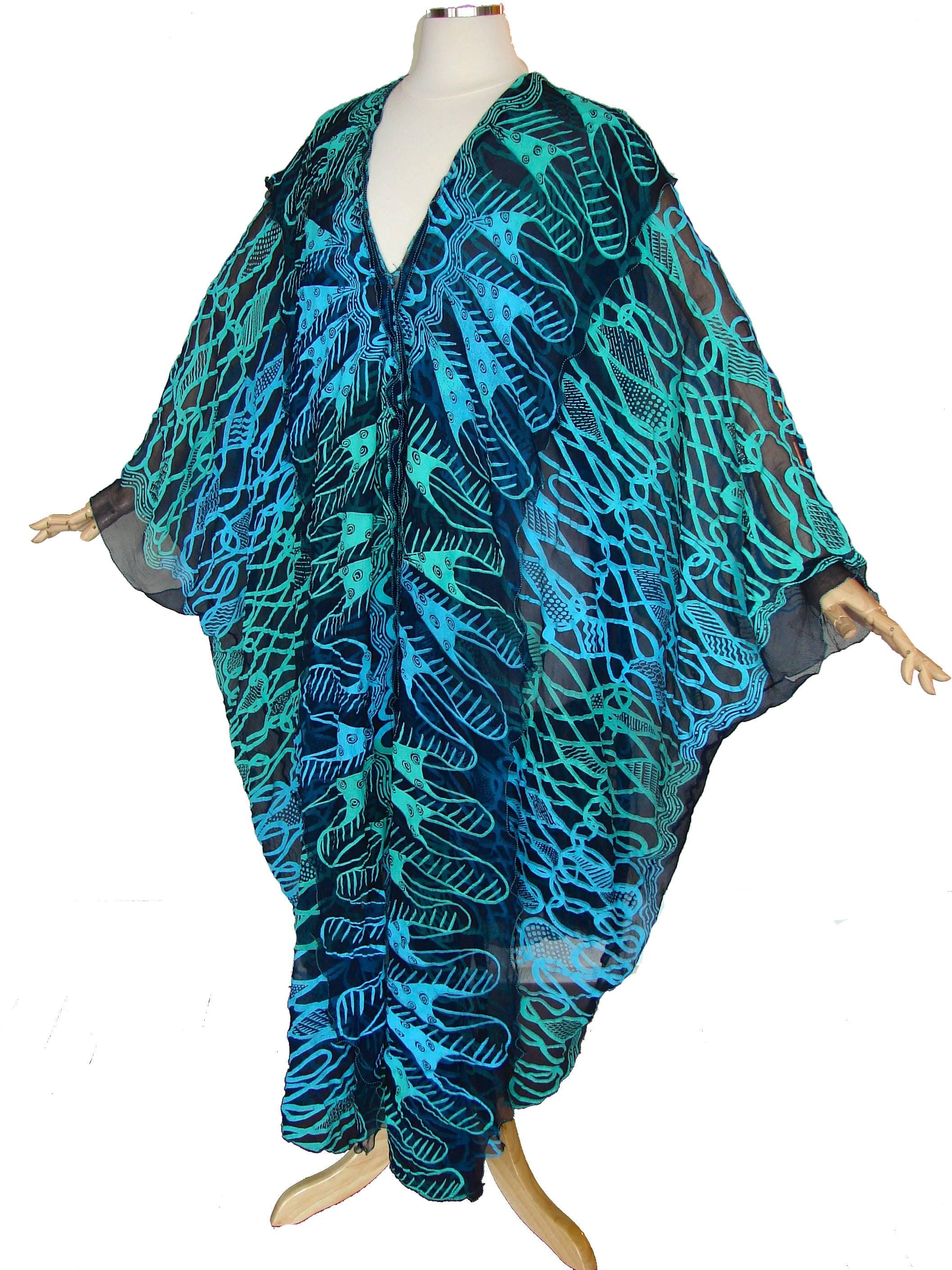 70s Zandra Rhodes Kaftan Dress Silk Chiffon Blue Abstract Print Size M   In Excellent Condition In Port Saint Lucie, FL