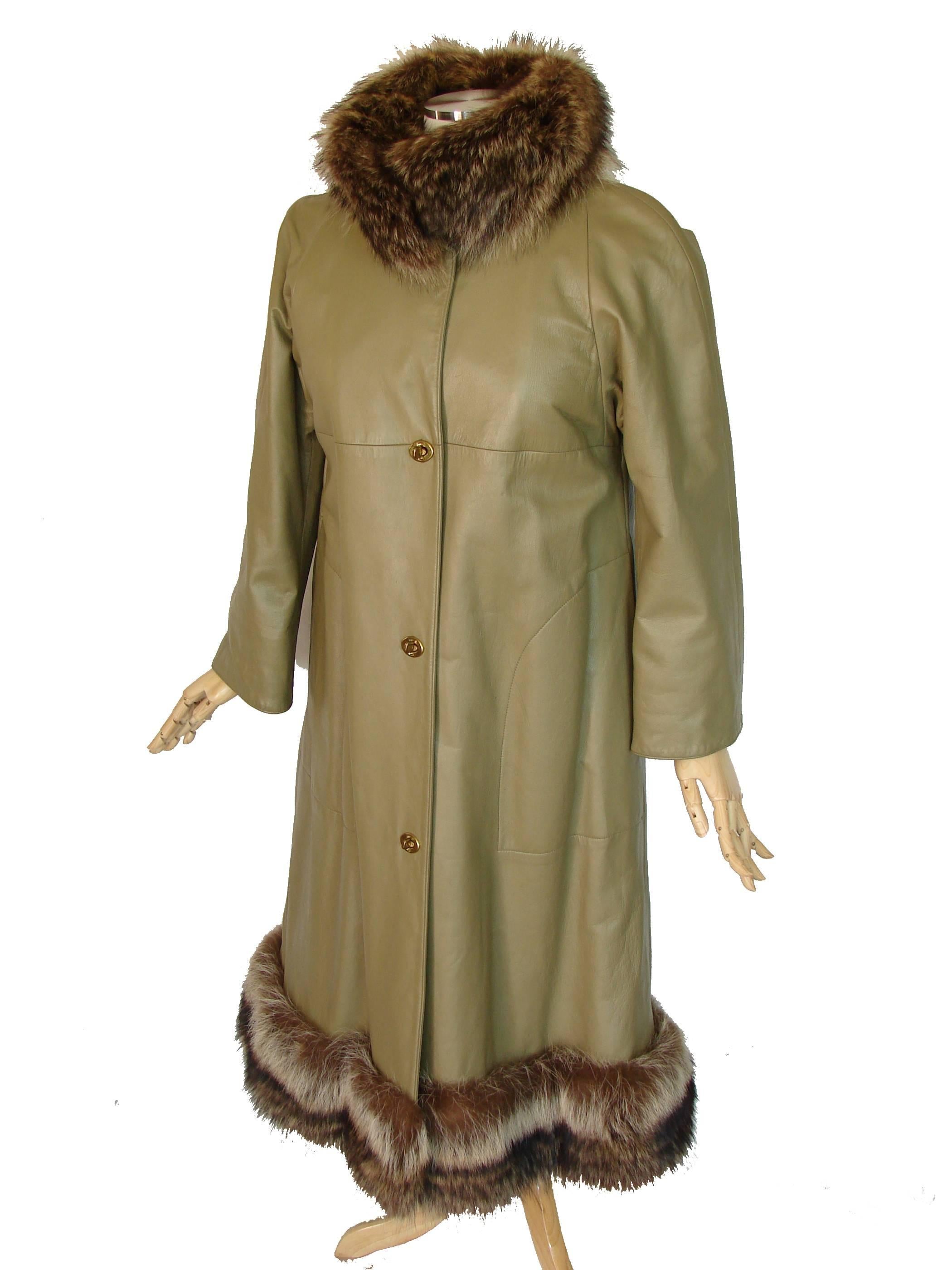 Bonnie Cashin for Sills Leather Swing Coat with Raccoon Fur Trim 1960s Sz M 2