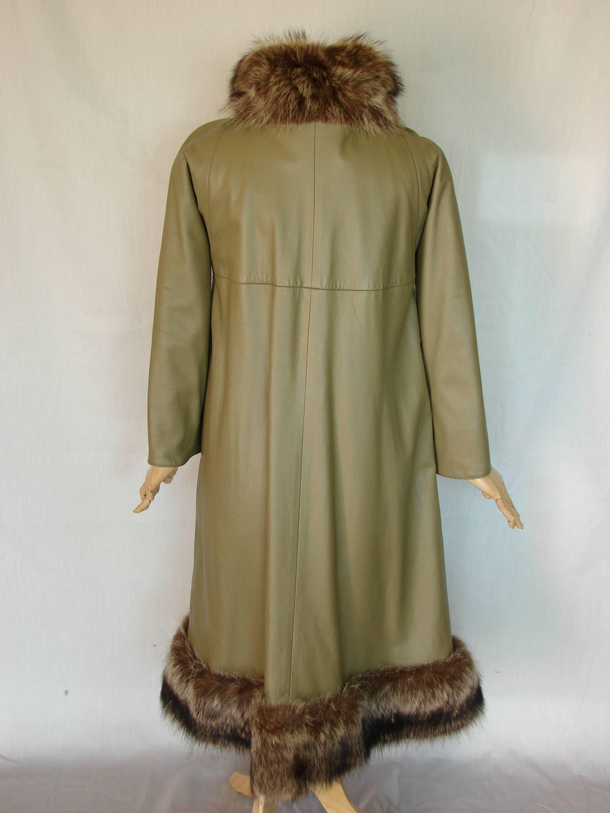 Bonnie Cashin for Sills Leather Swing Coat with Raccoon Fur Trim 1960s Sz M 3