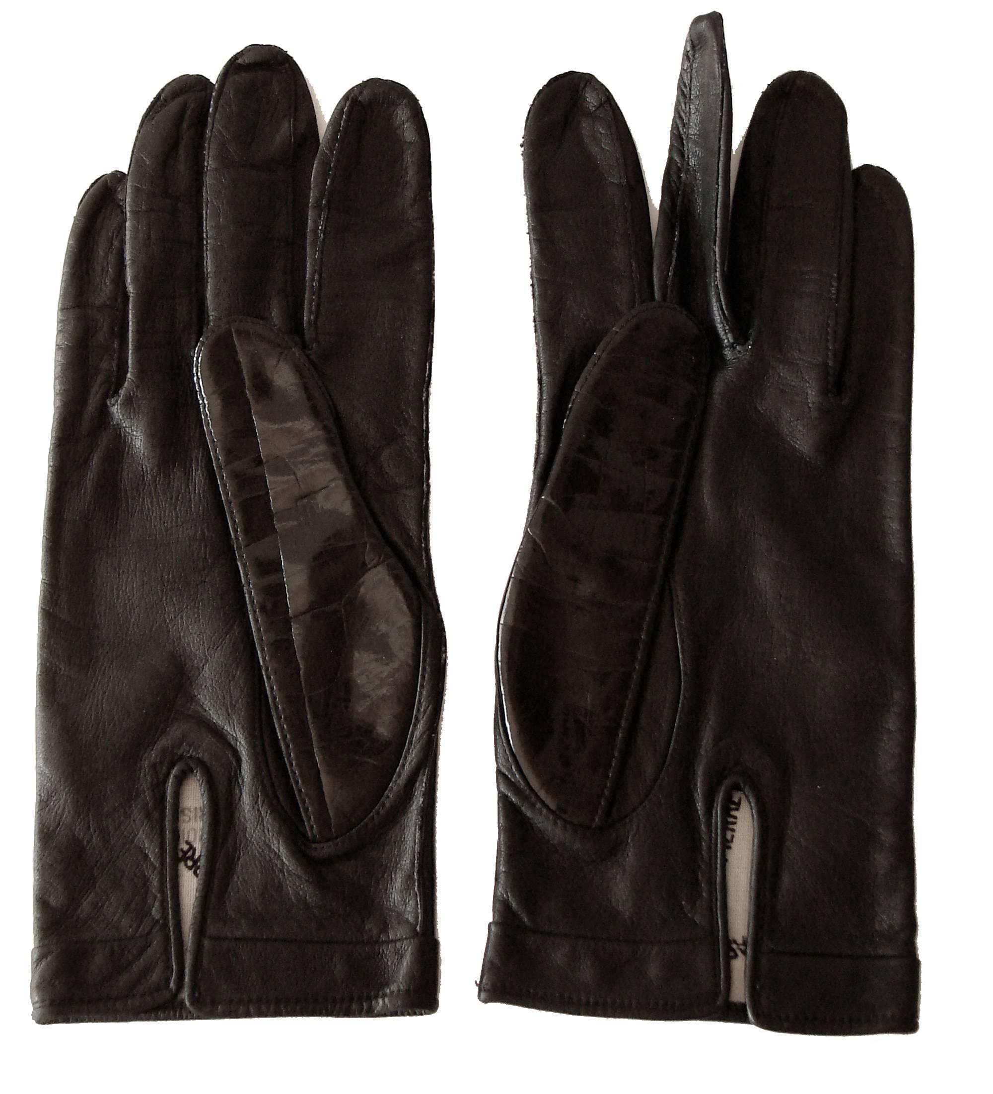 Pierre Cardin Black Patent and Calf Leather Gloves Ladies Size 7.5 Mod 1970s In Excellent Condition In Port Saint Lucie, FL