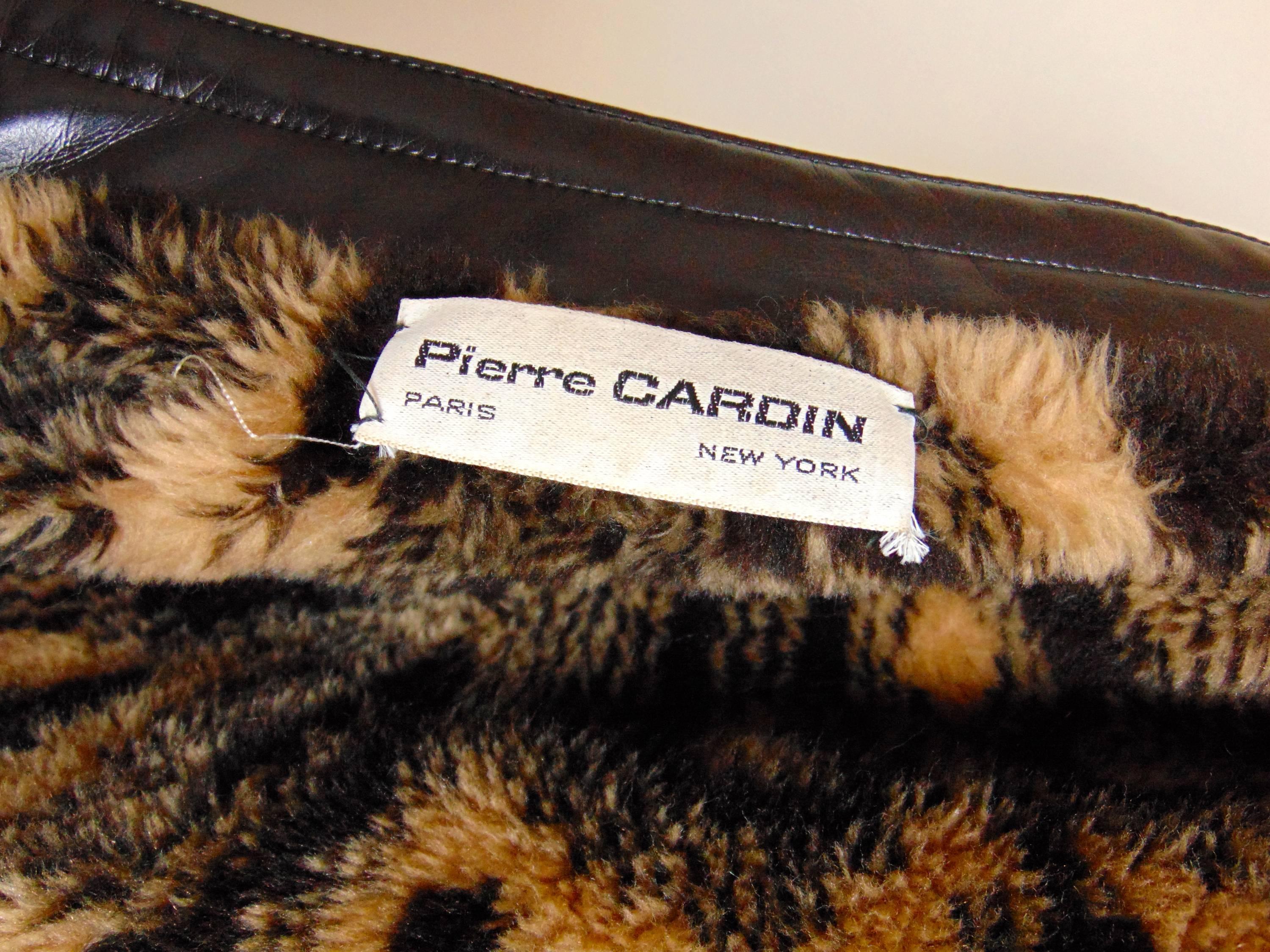 Women's Rare Pierre Cardin Space Age Vinyl Cape Espresso Brown Faux Fur Lining 60s M