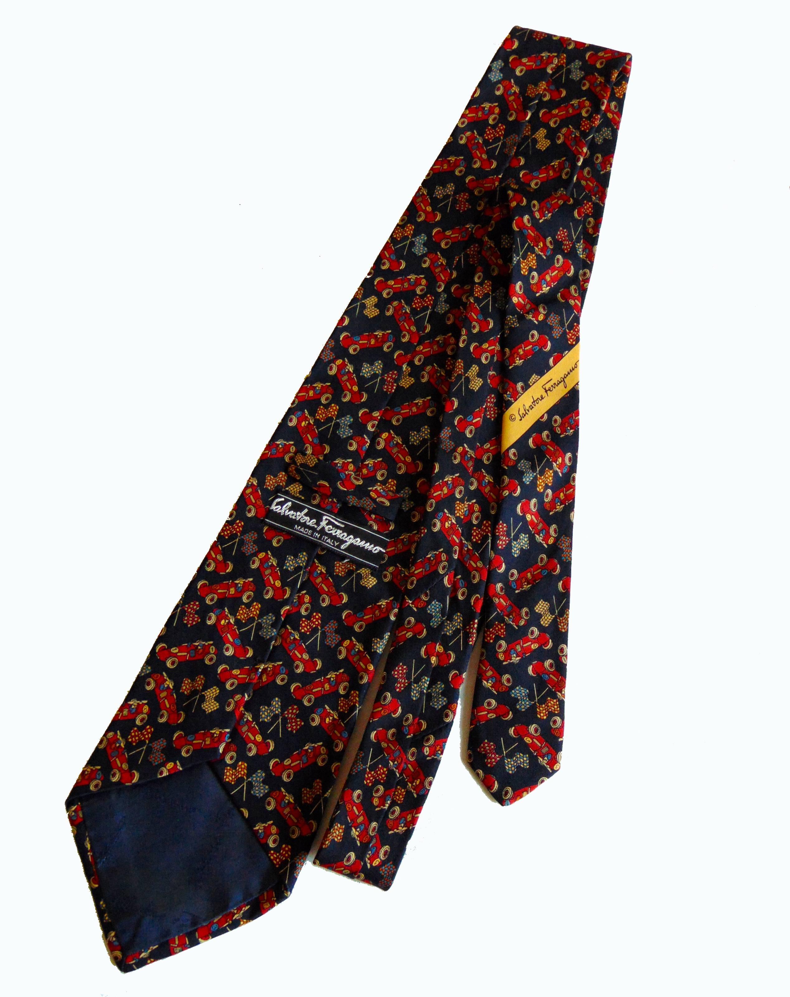 Authentic Salvatore Ferragamo Mens Silk Necktie Tie 
w/ Automobiles Cars Print.  In excellent condition.  Measures 59