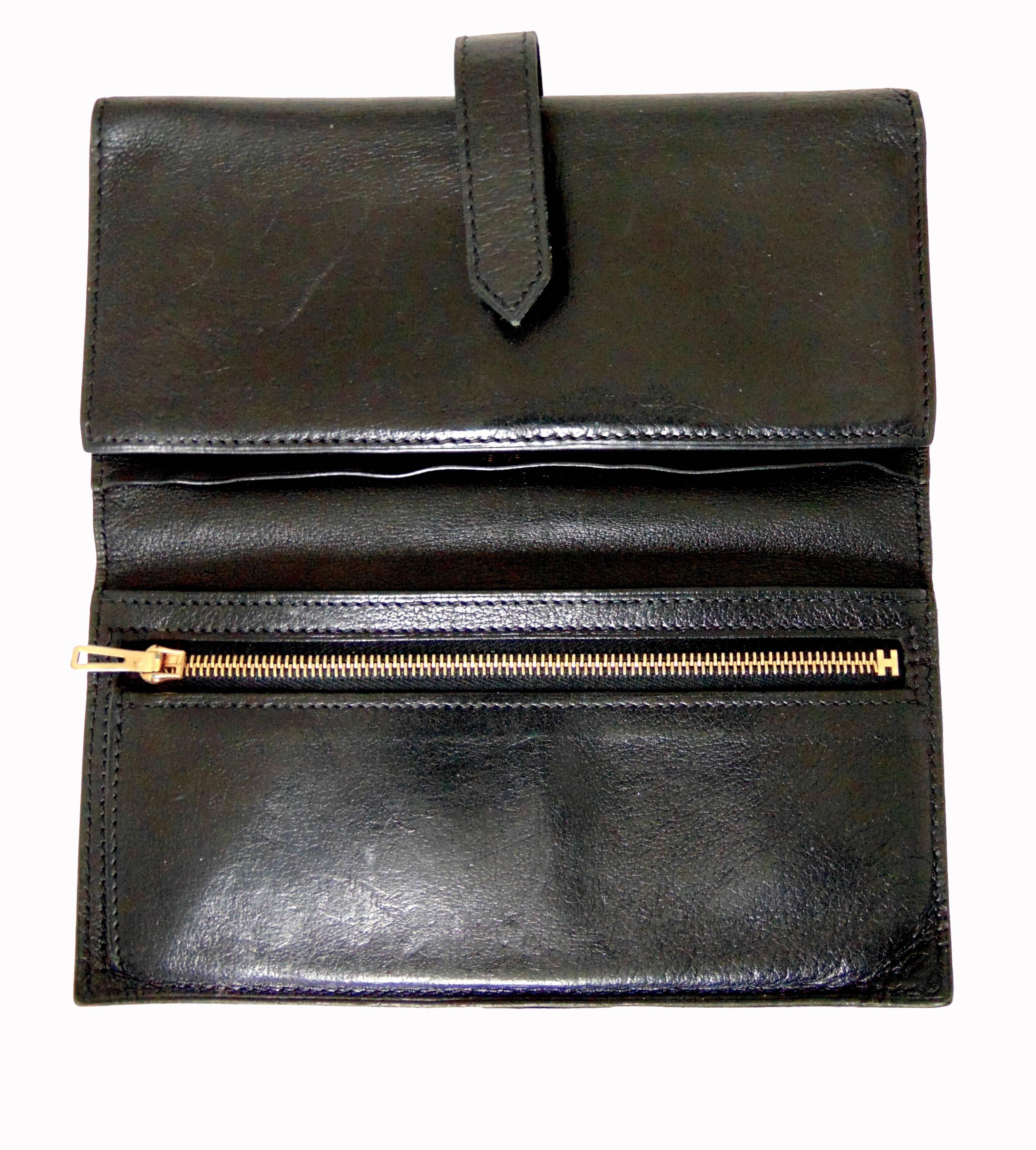 Hermes Black Buffle Gala Leather Wallet Trifold 2004 + Box  In Good Condition In Port Saint Lucie, FL