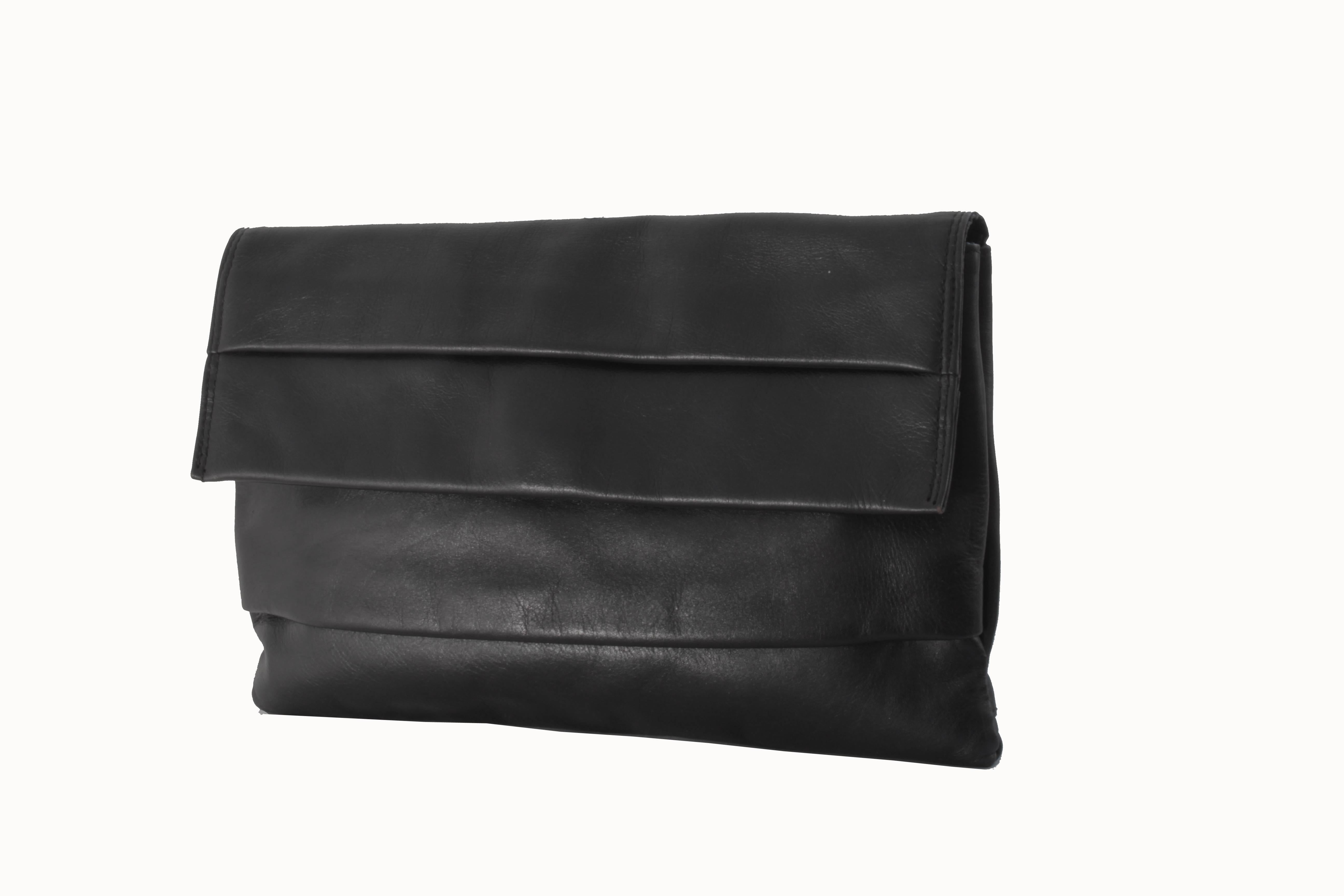 Black Leather Clutch Bag Purse from Dayton's Department Store, Italy 1960s In Good Condition In Port Saint Lucie, FL