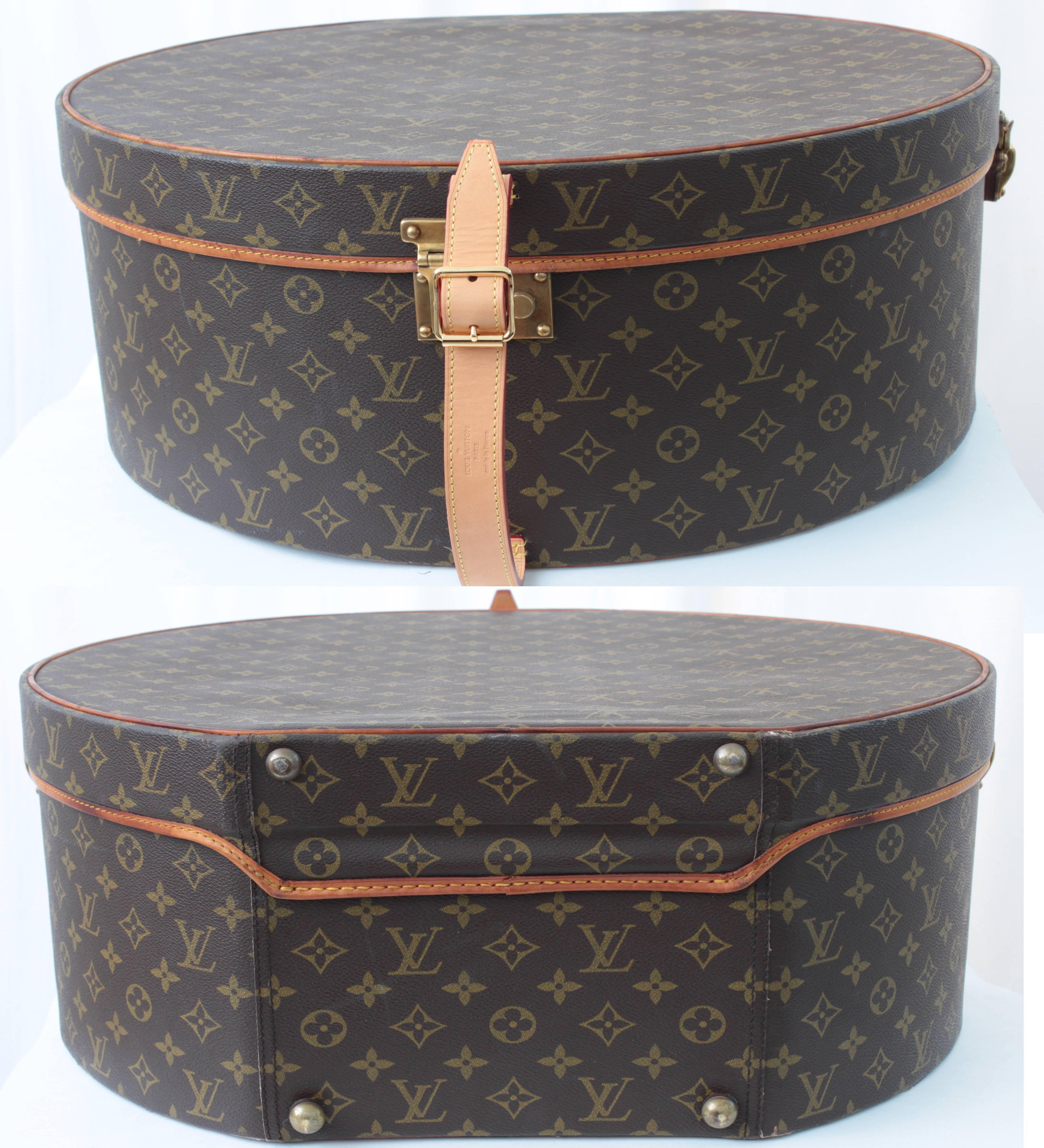 Louis Vuitton Boite Chapeaux Hat Box 50cm XL Round Monogram Travel Bag 1970s  In Good Condition In Port Saint Lucie, FL