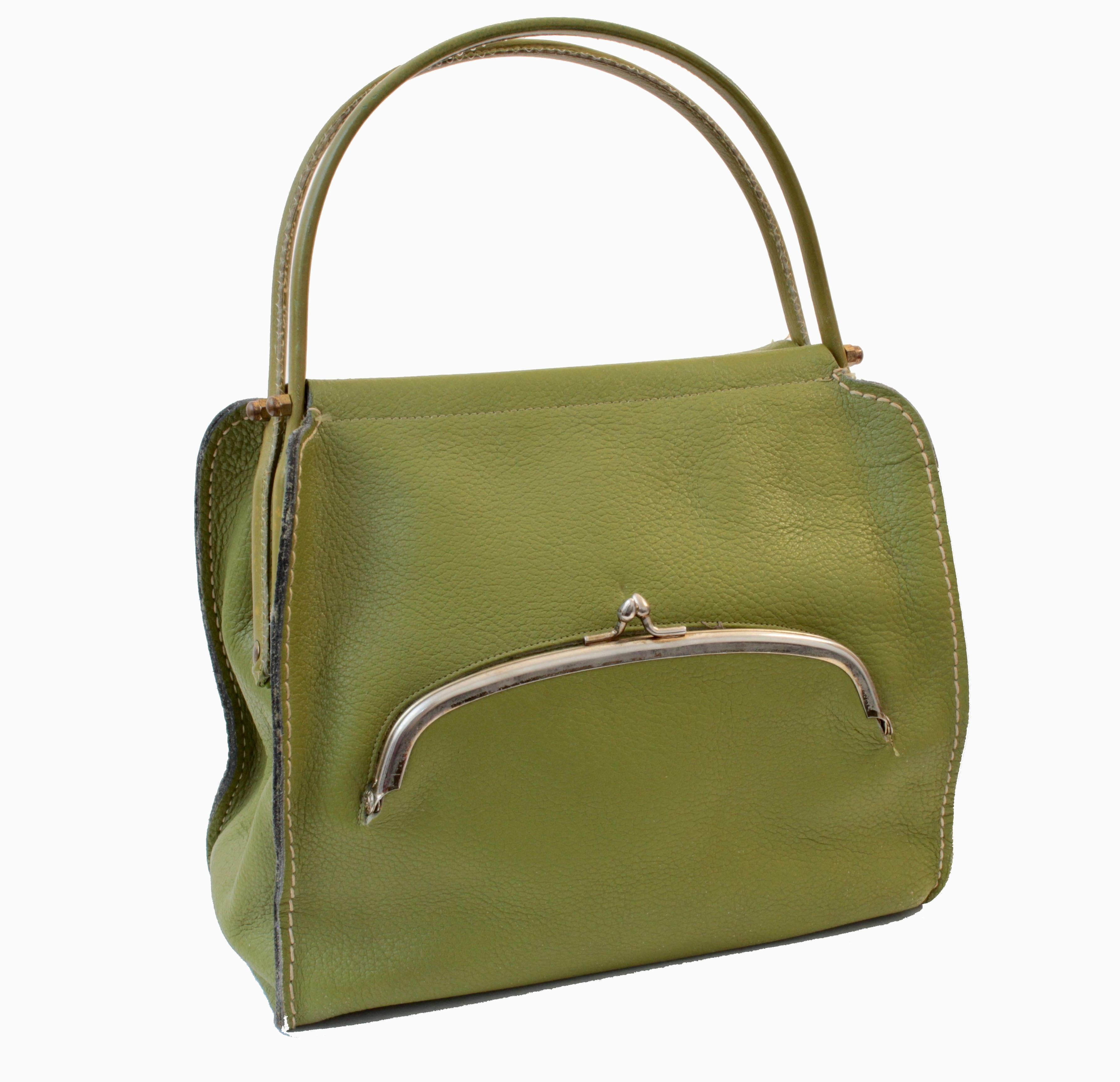 Bonnie Cashin Lime Leather Tote Bag with Kiss Lock Coin Purse 60s Rare  In Good Condition In Port Saint Lucie, FL