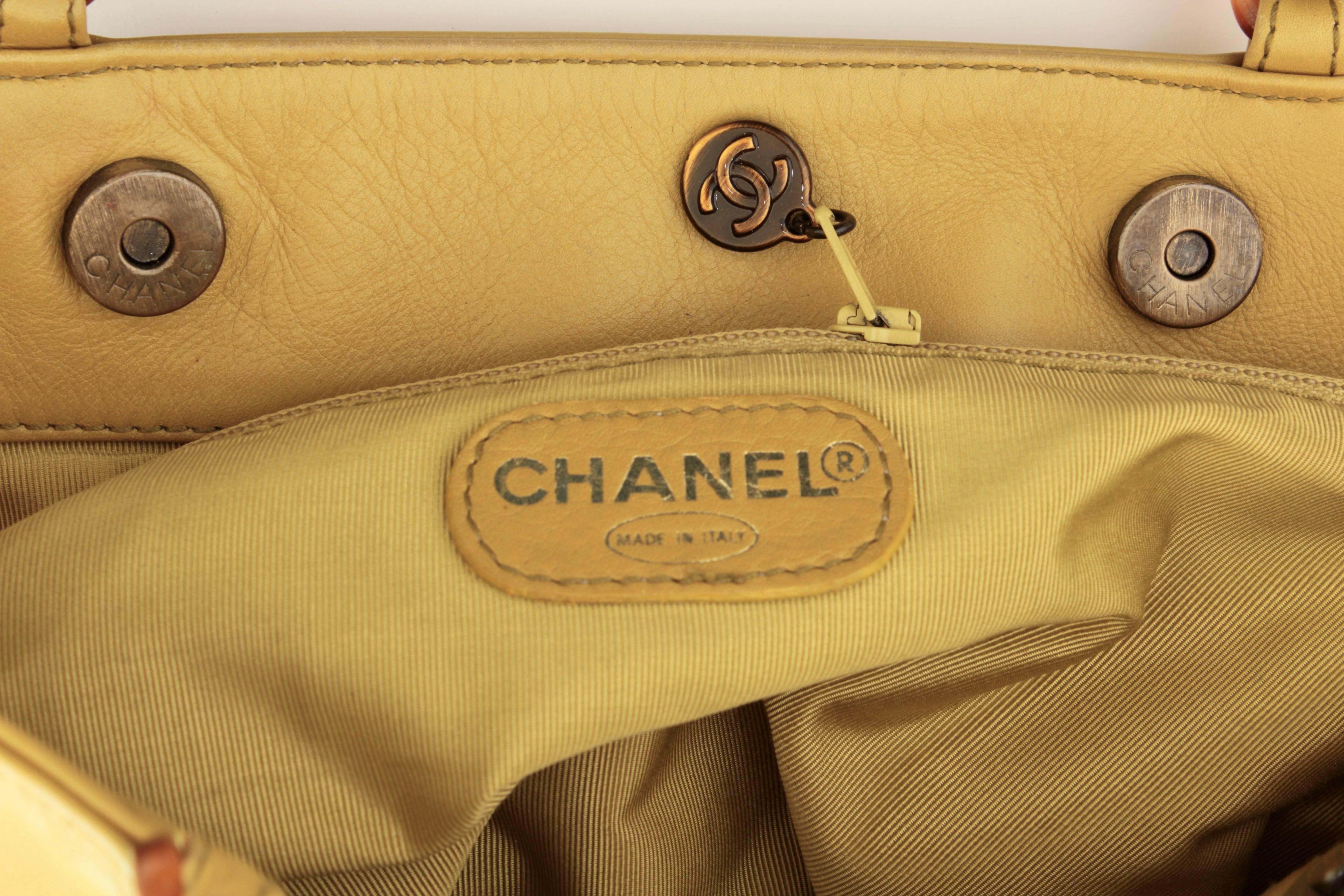 Chanel Chartreuse Leather Tote Bag with Faux Tortoise Chain Handles 90s  4