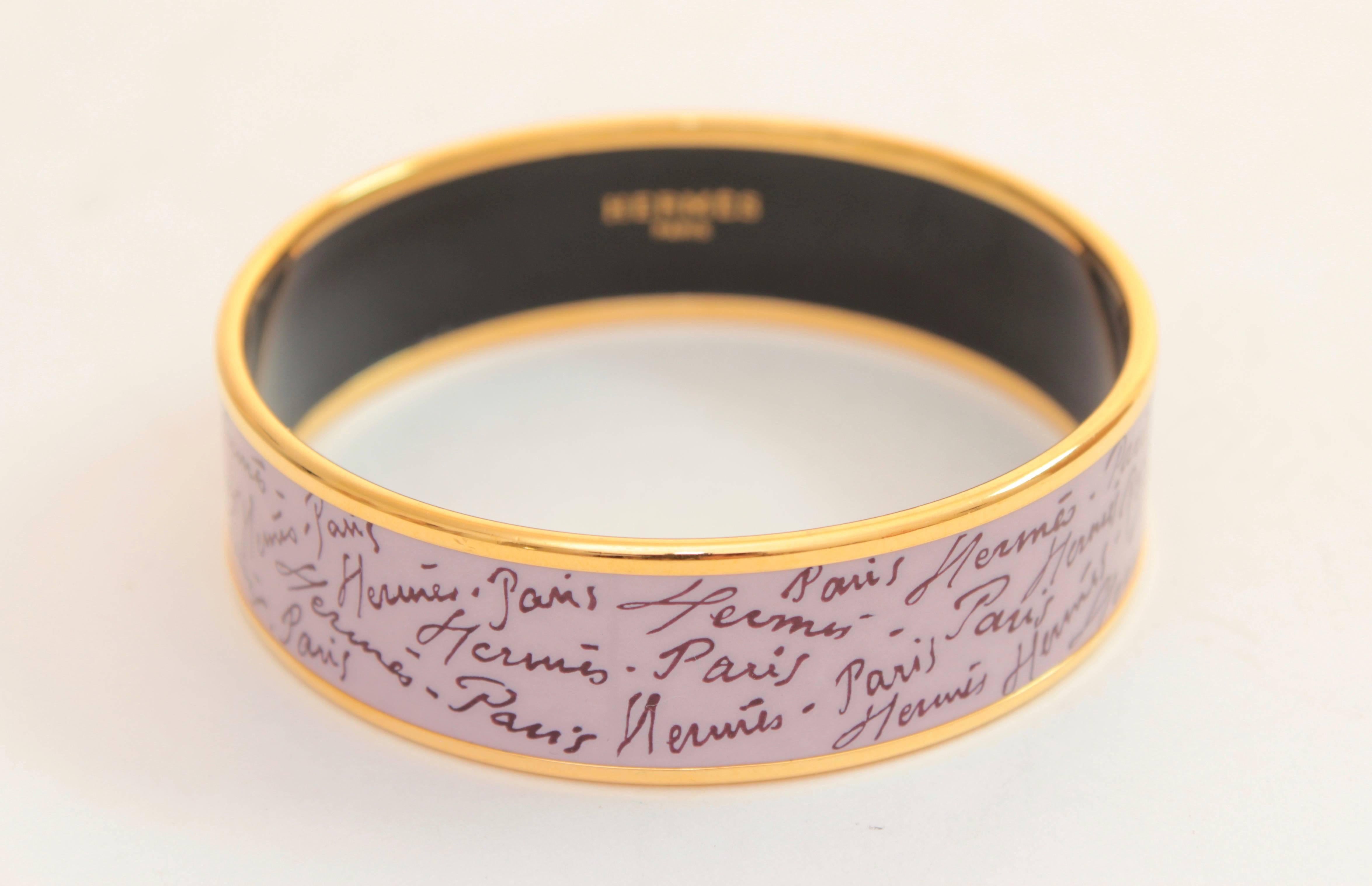 Hermes Paris Handwritten Logos Bracelet Enamel Bangle Gold Plated Size 62 + Box  In Excellent Condition In Port Saint Lucie, FL