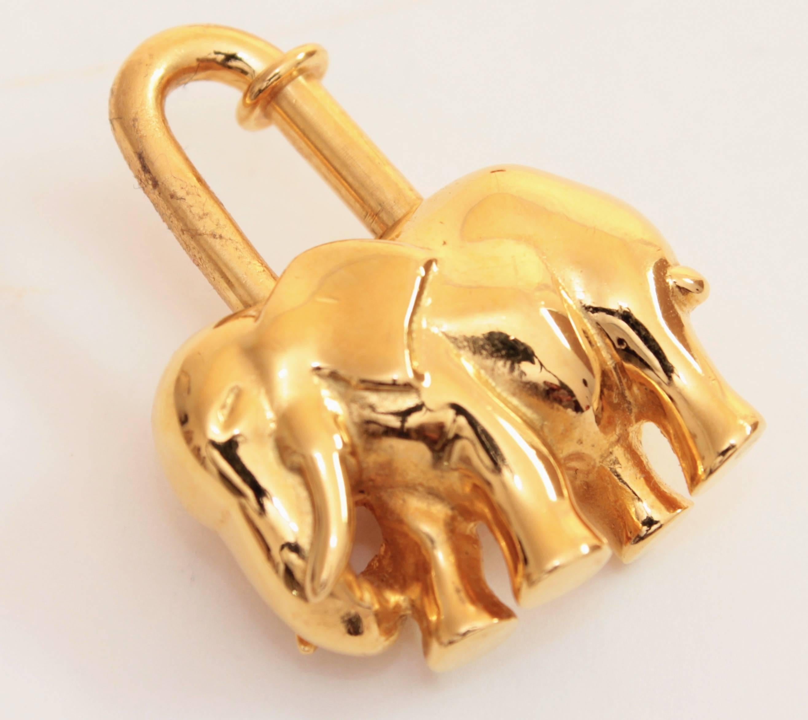 Seltene Hermes Elefant Cadena Charm Schloss vergoldet 1988 + Box für Damen oder Herren